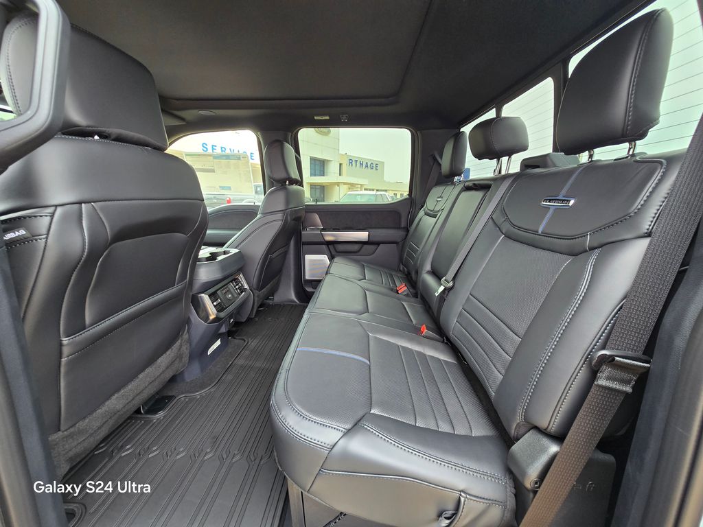 2026 Ford F-250 Super Duty Platinum - Photo 26