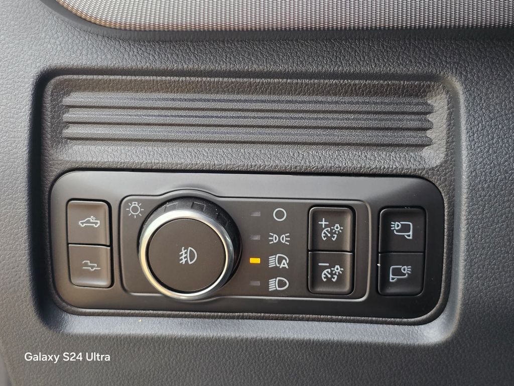 2026 Ford F-250 Super Duty Platinum - Photo 38