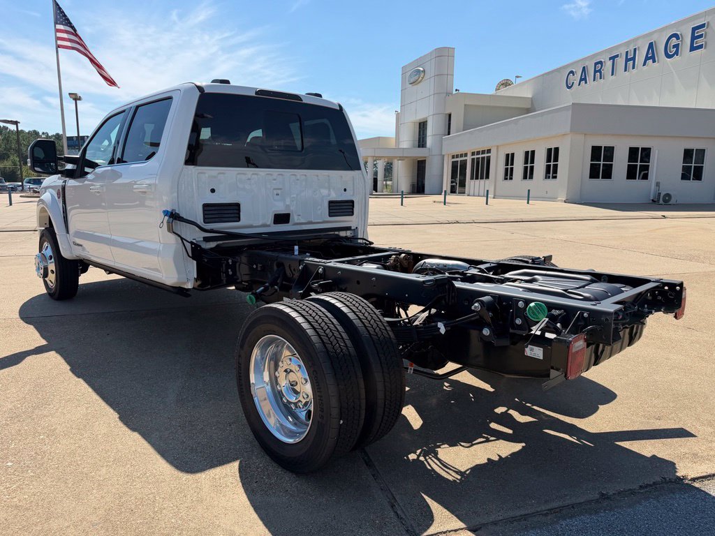 New 2027 Ford F-450SD Platinum Chassis