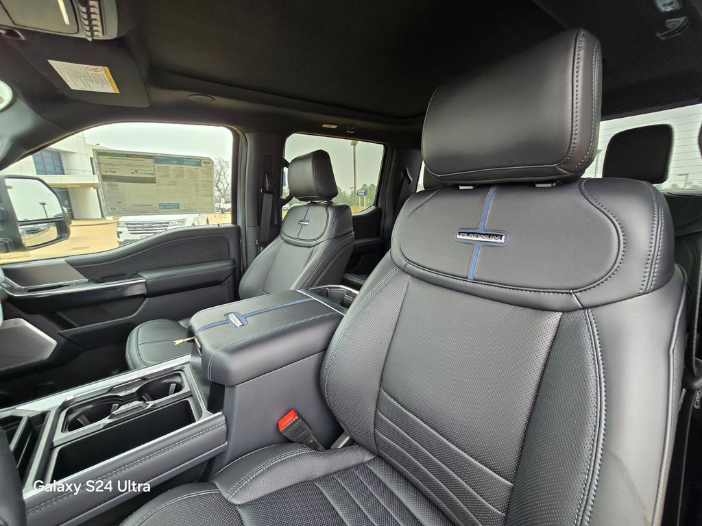 2026 Ford F-250 Super Duty Platinum - Photo 21