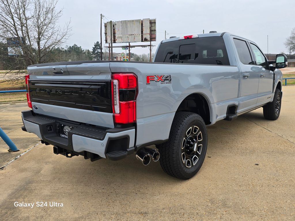 2026 Ford F-250 Super Duty Platinum - Photo 6