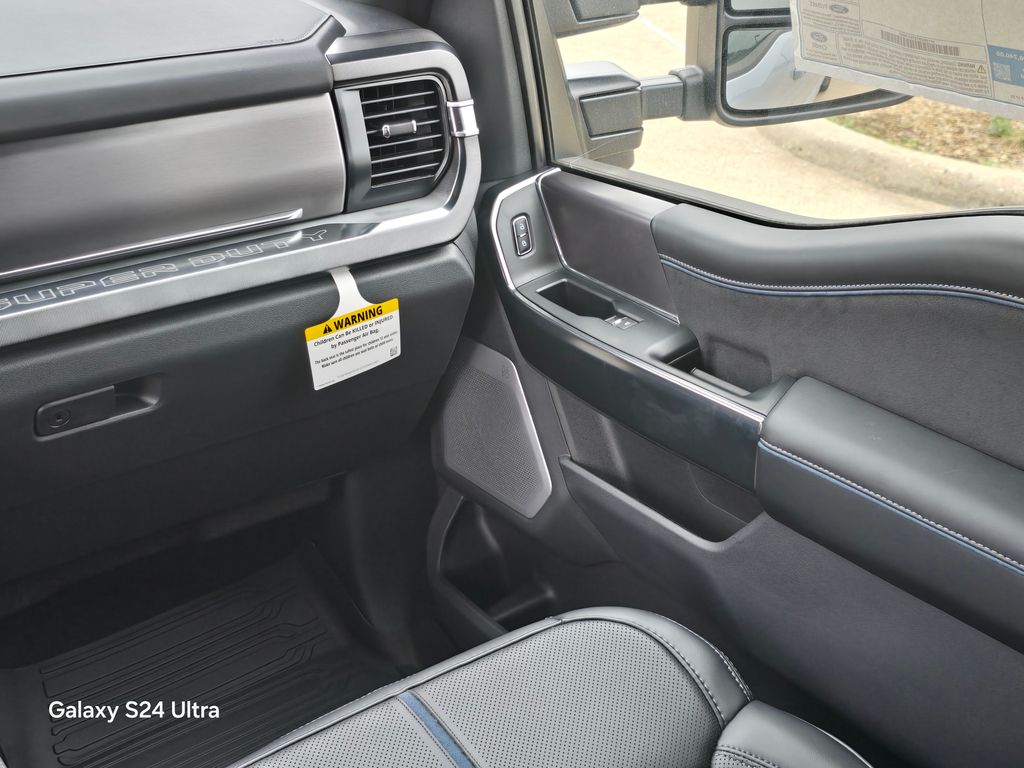 2026 Ford F-250 Super Duty Platinum - Photo 33