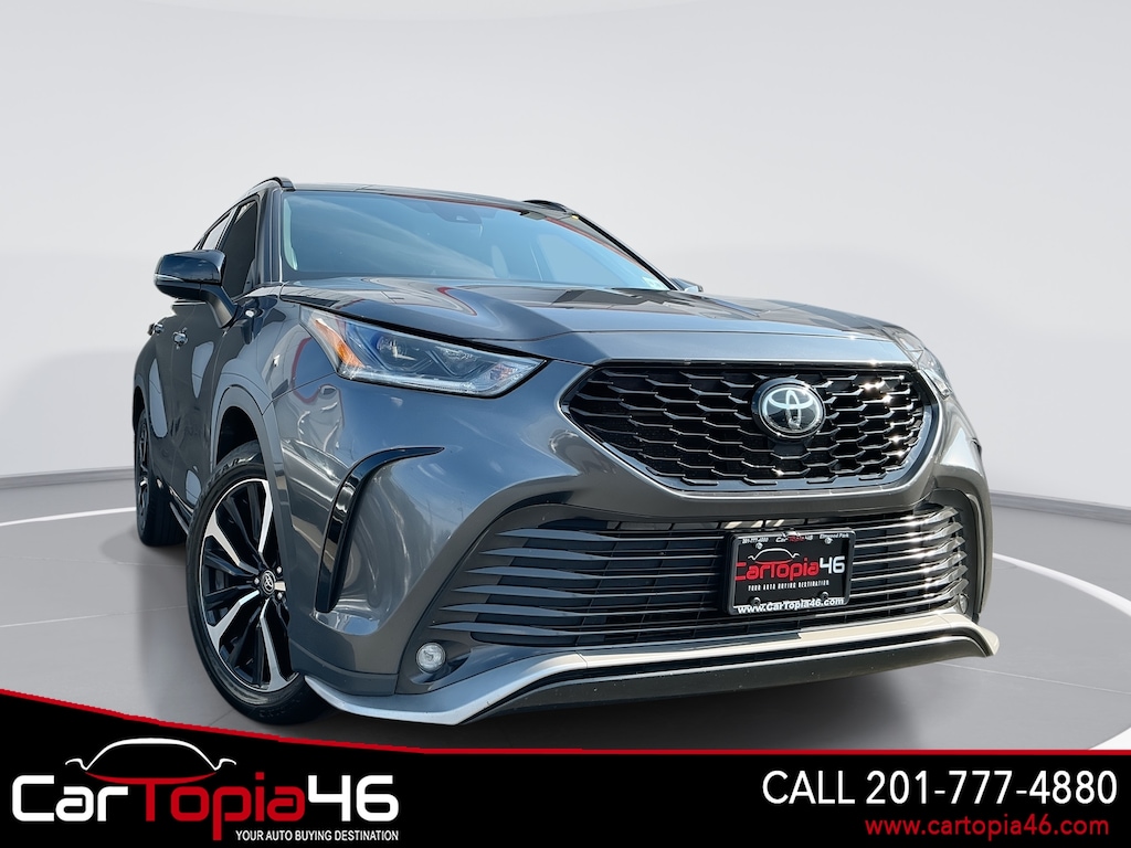 Used 2022 Toyota Highlander XSE SUV