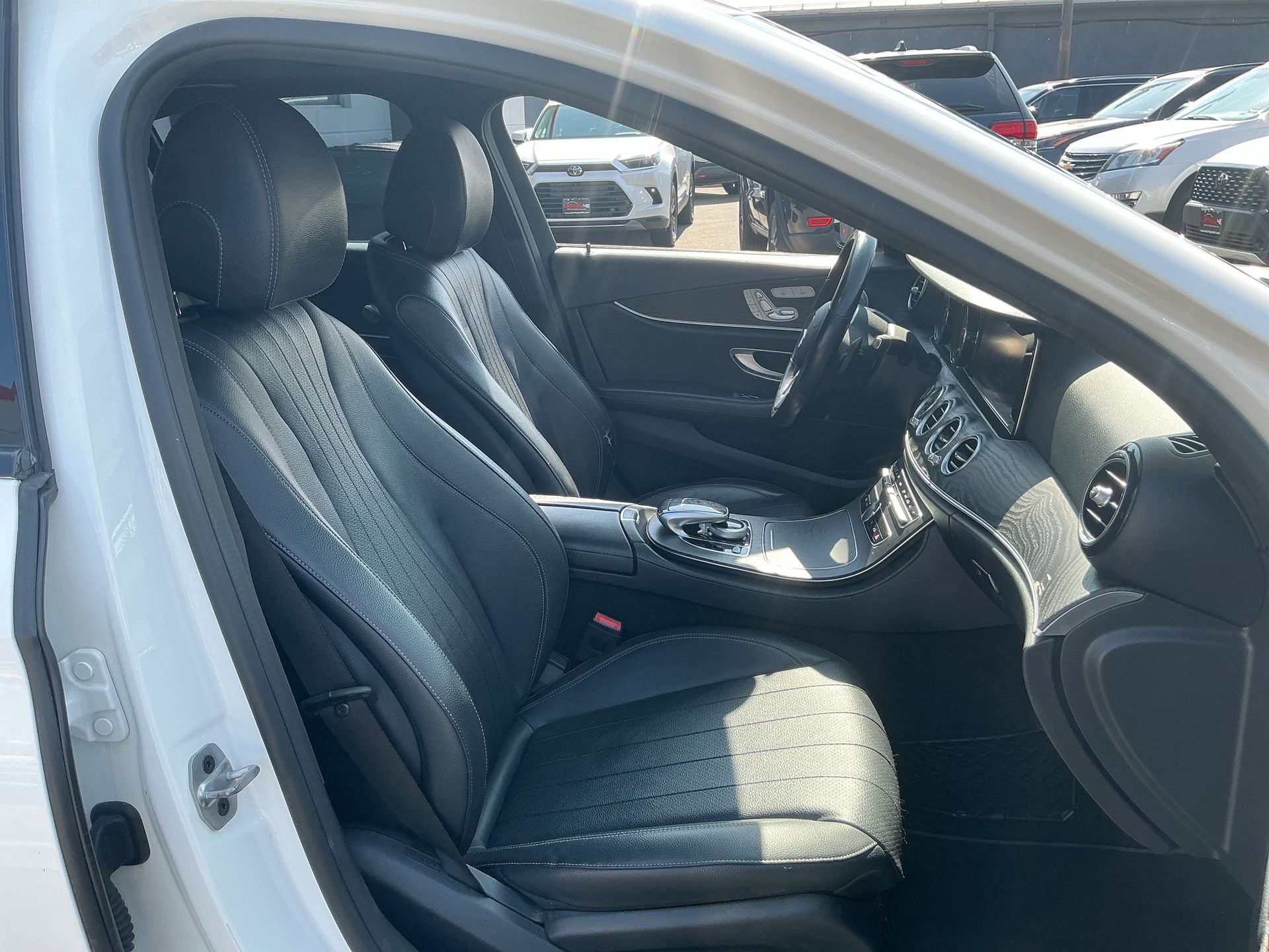 2019 Mercedes-Benz E-Class E300 - Photo 27