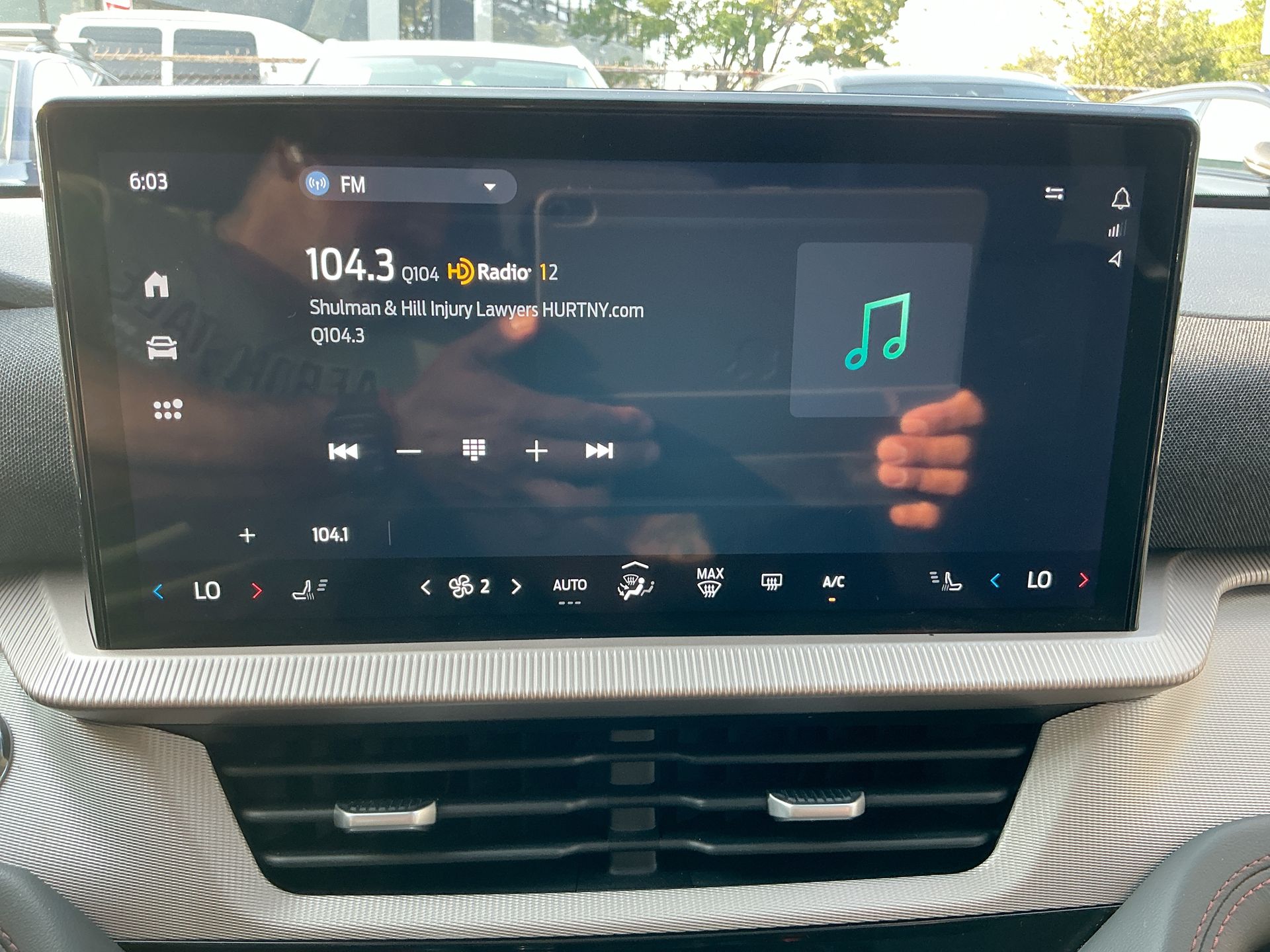 2025 Ford Explorer Active - Photo 16