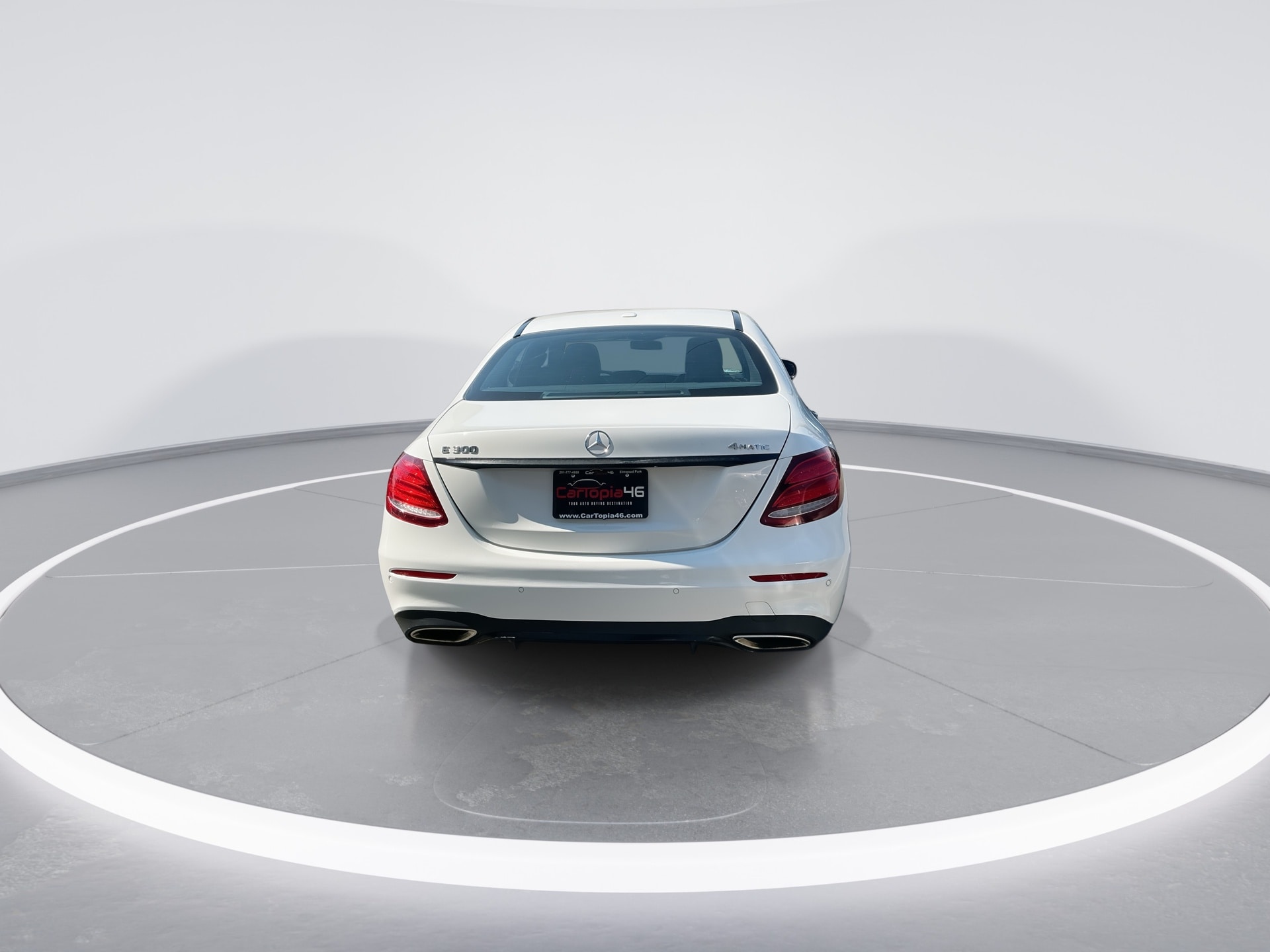 2019 Mercedes-Benz E-Class E300 - Photo 7