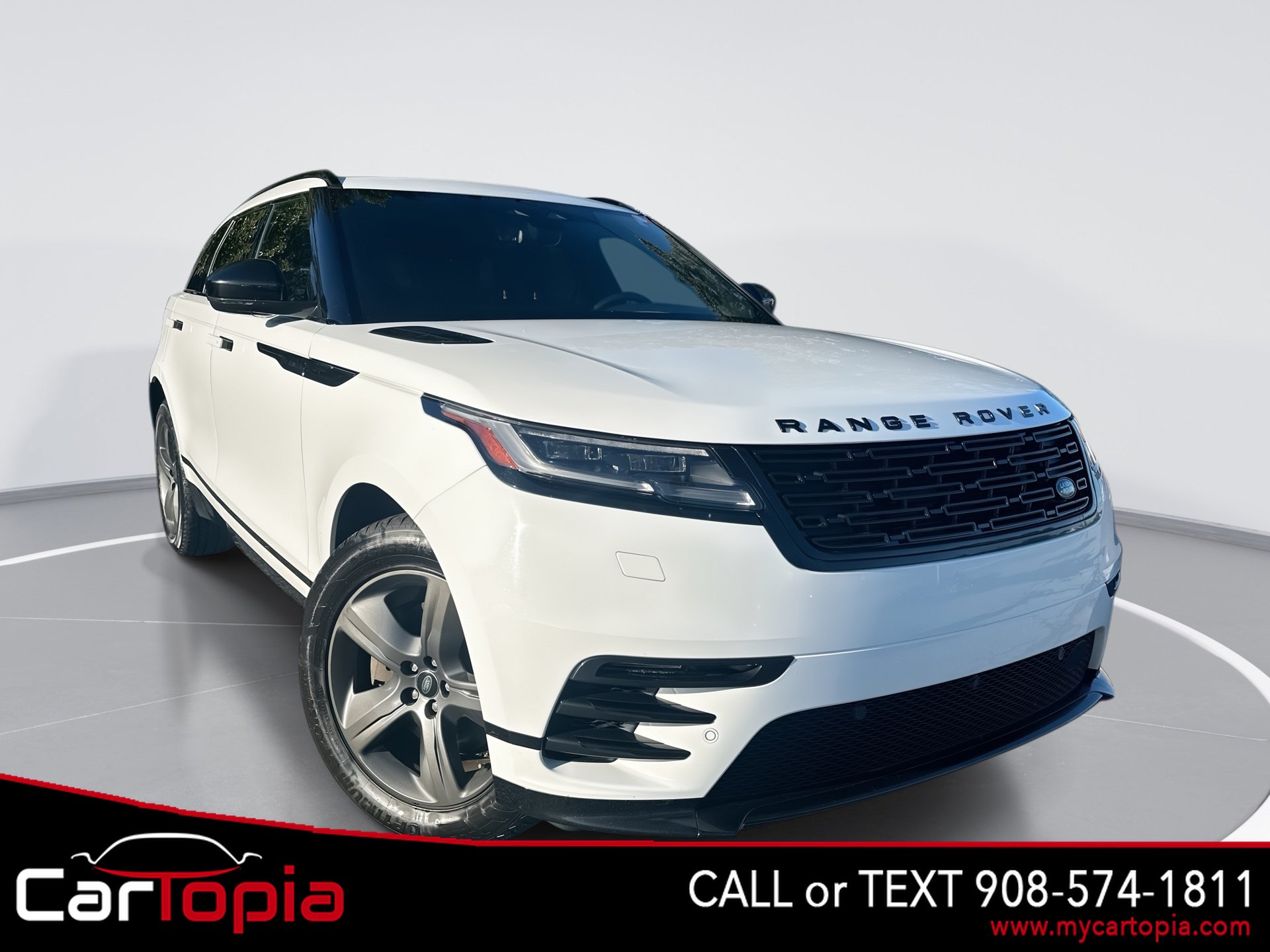 Used 2025 Land Rover Range Rover Velar Dynamic SE SUV