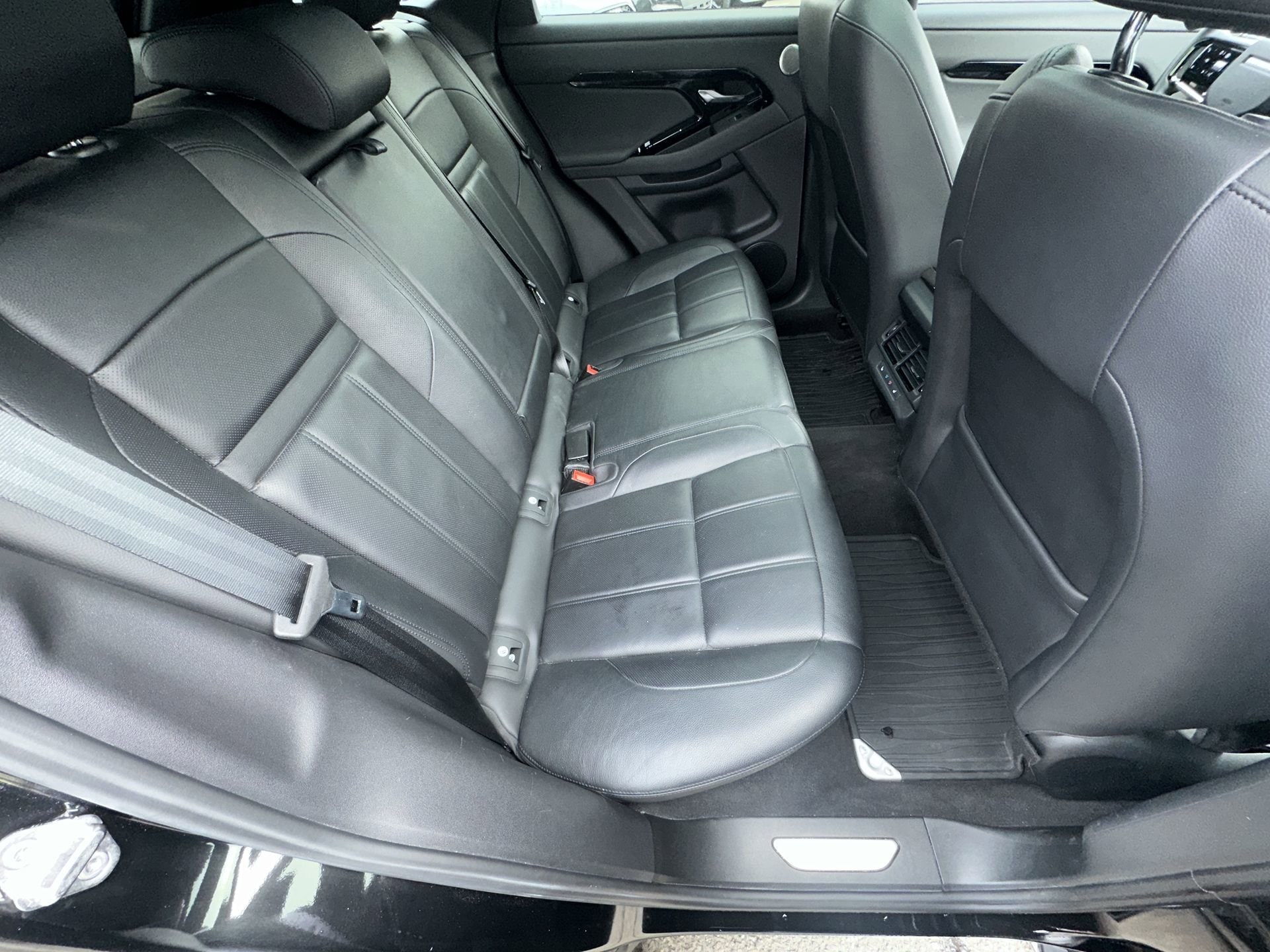 2024 Land Rover Range Rover Evoque Dynamic SE - Photo 21