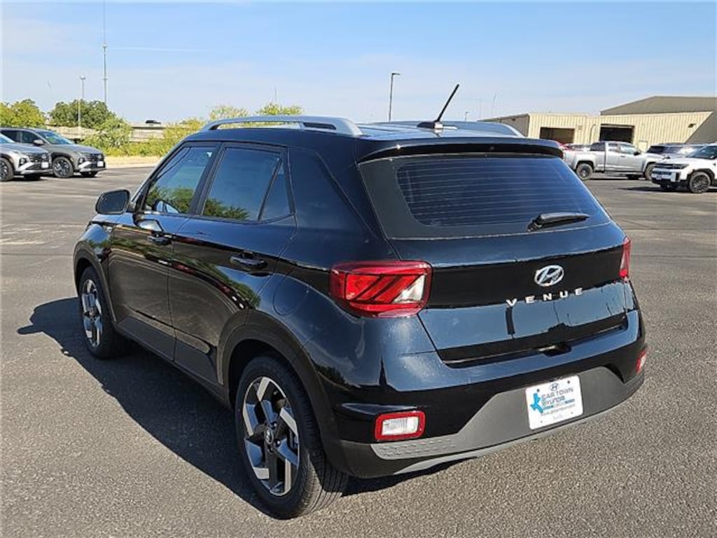 New 2026 Hyundai Venue SEL SUV