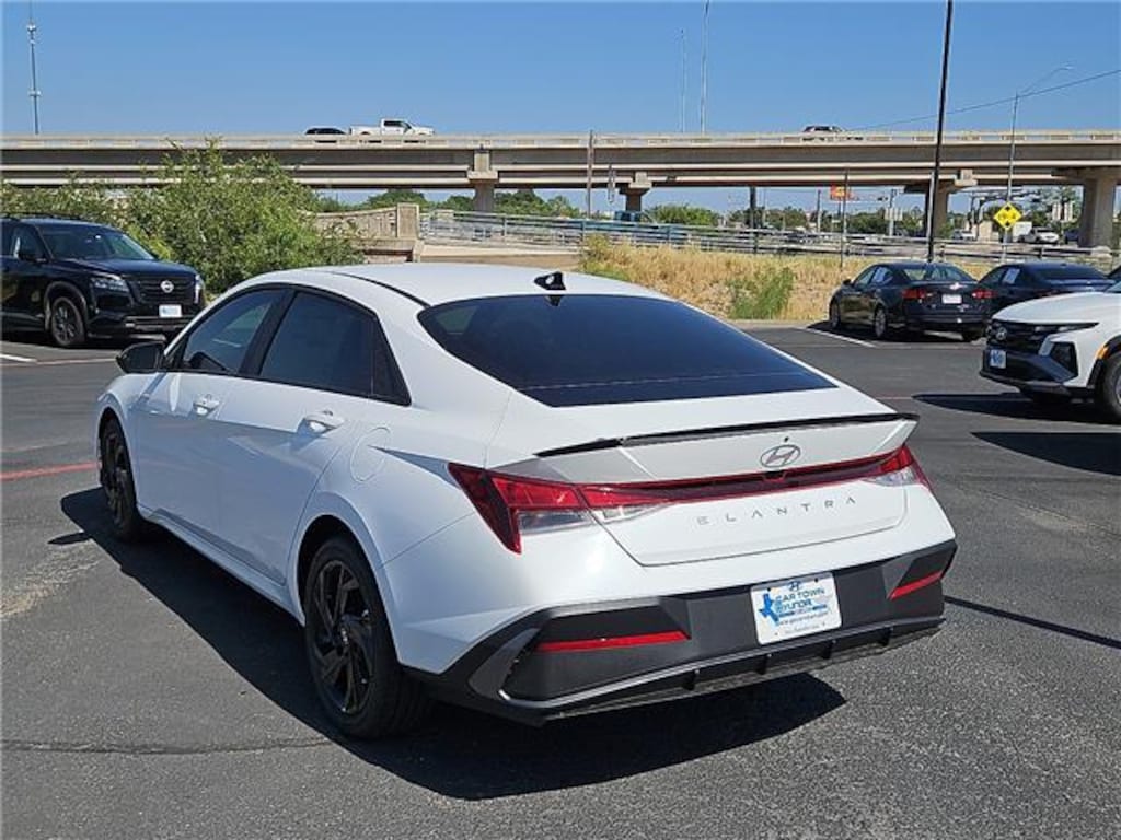 New 2026 Hyundai Elantra SEL Sport Plus Sedan