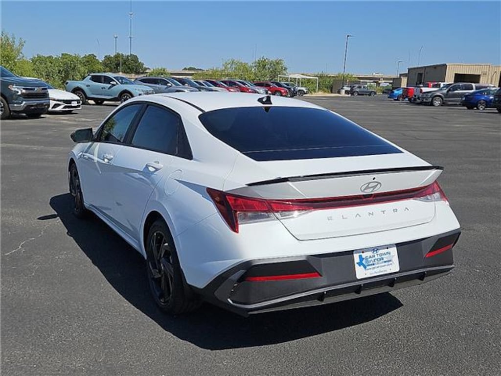 New 2026 Hyundai Elantra SEL Sport Sedan