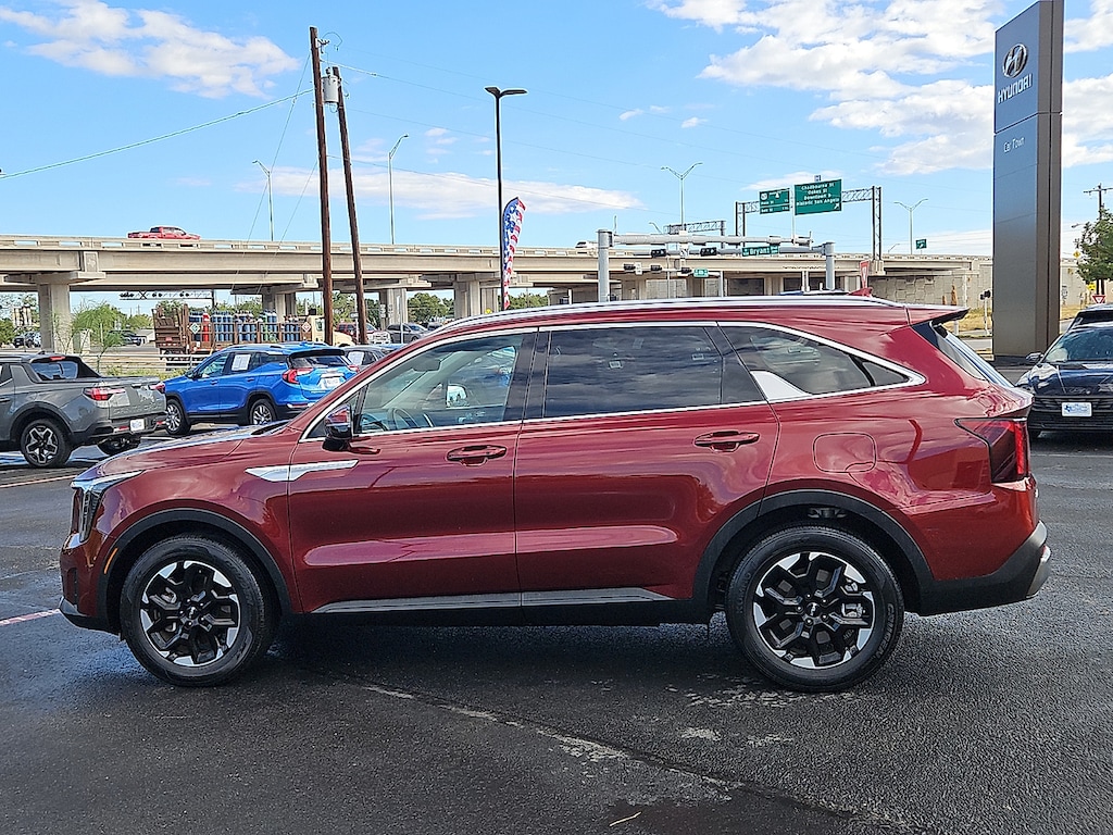 Used 2024 KIA Sorento S Front-Wheel Drive