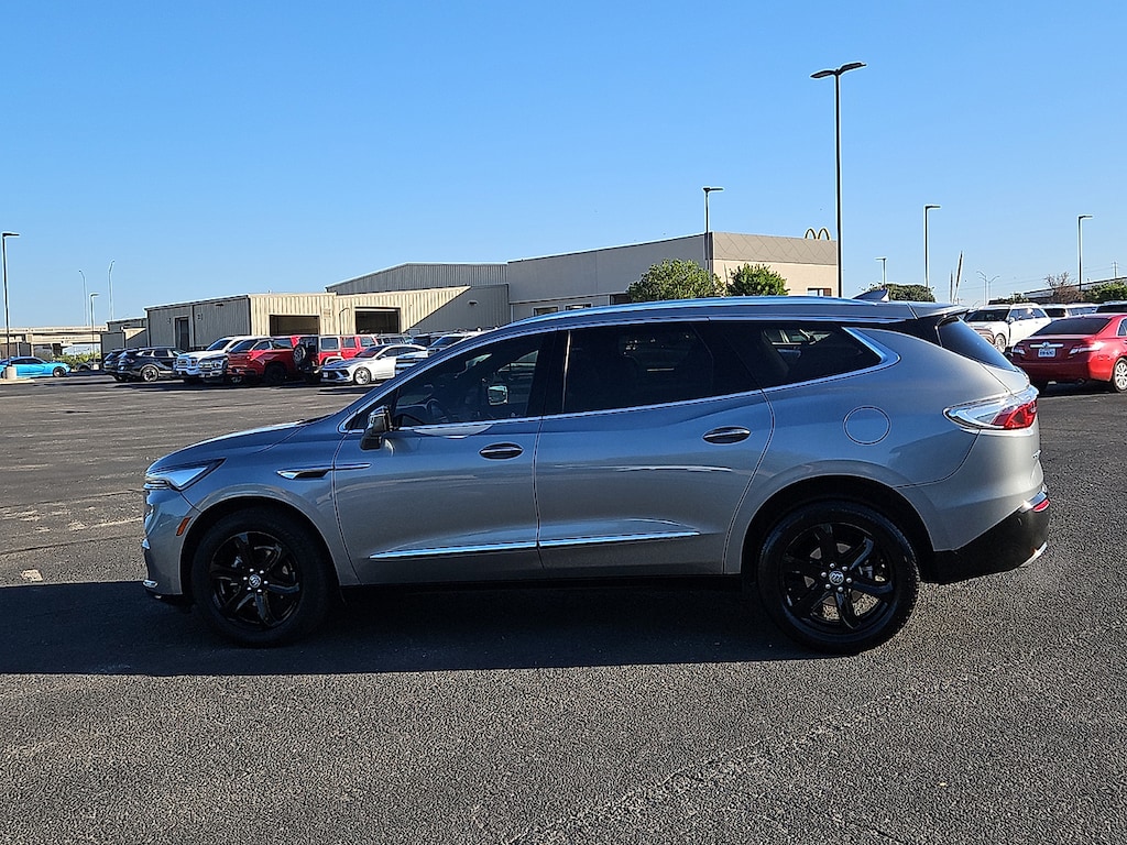Used 2023 Buick Enclave Essence Front-Wheel Drive