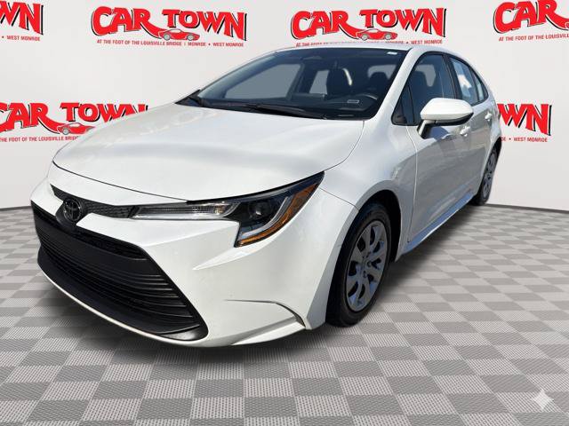 Used 2025 Toyota Corolla LE Sedan