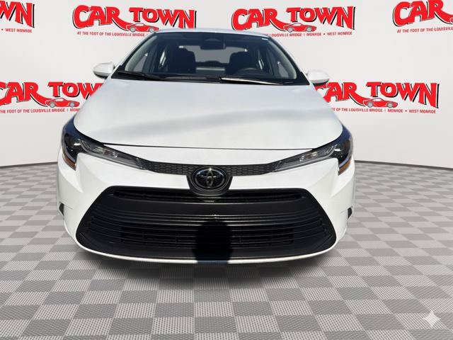 Used 2025 Toyota Corolla LE Sedan