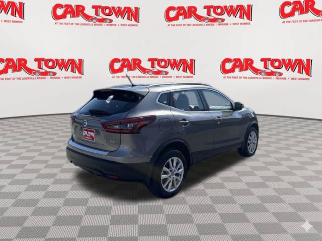 Used 2022 Nissan Rogue Sport SV SUV