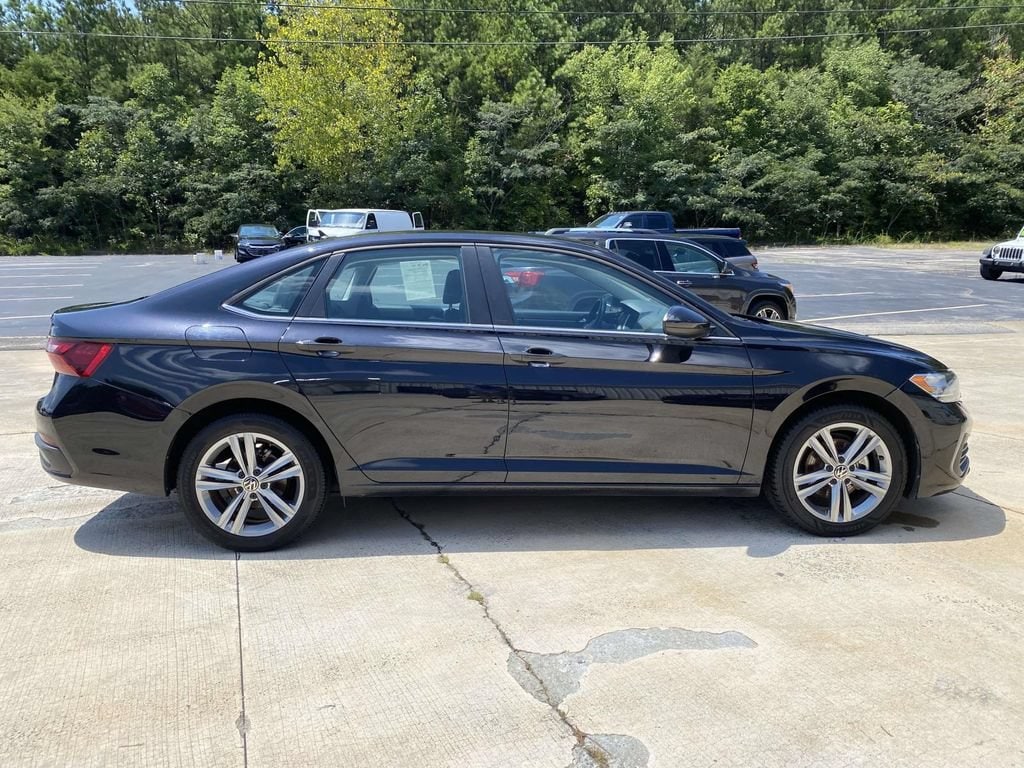 Used 2024 Volkswagen Jetta SE with VIN 3VWEM7BU5RM003972 for sale in Oneonta, AL