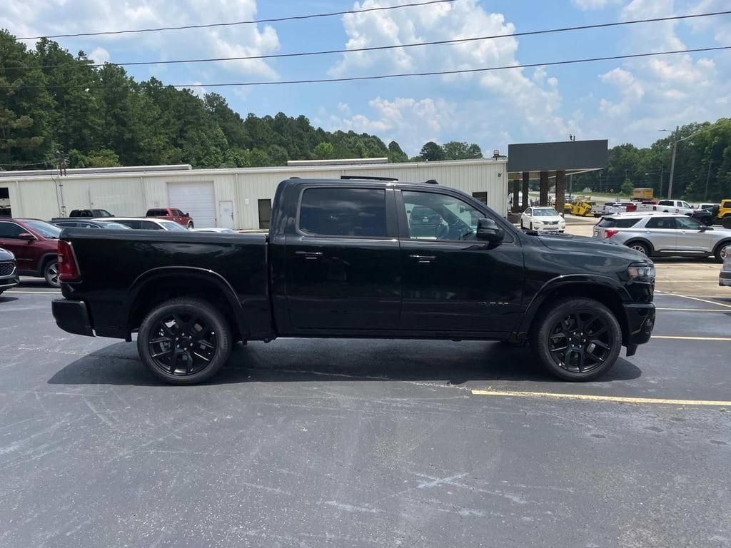 2025 RAM 1500 Laramie - Photo 2