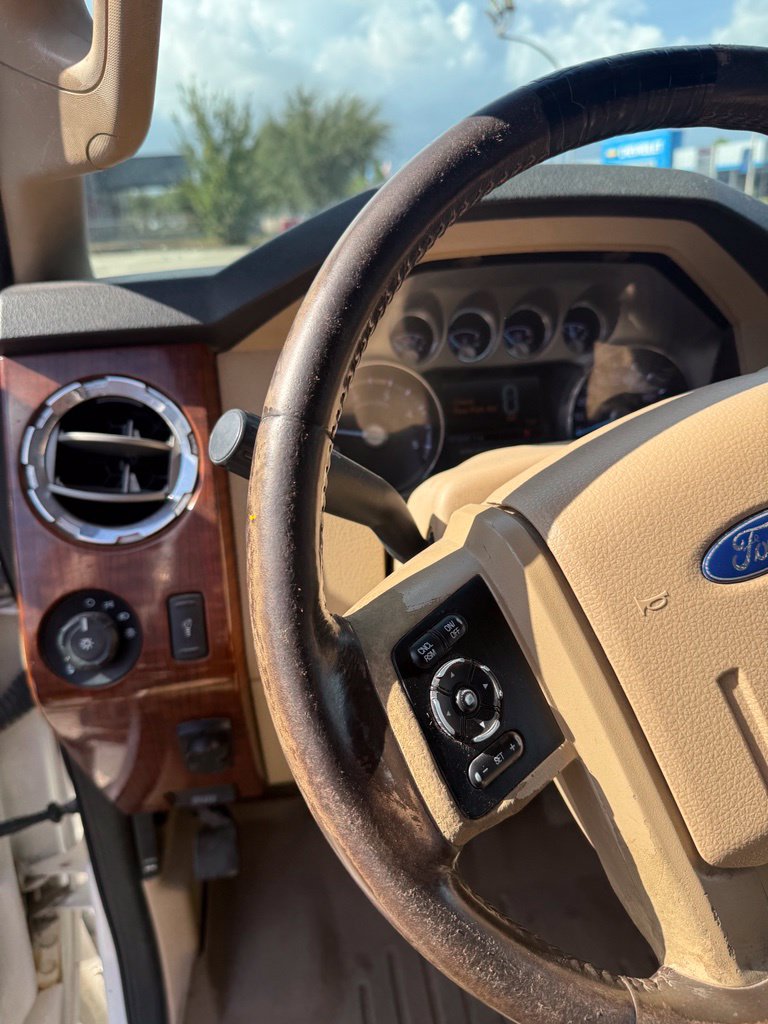 2015 Ford F-350 Super Duty Lariat - Photo 12