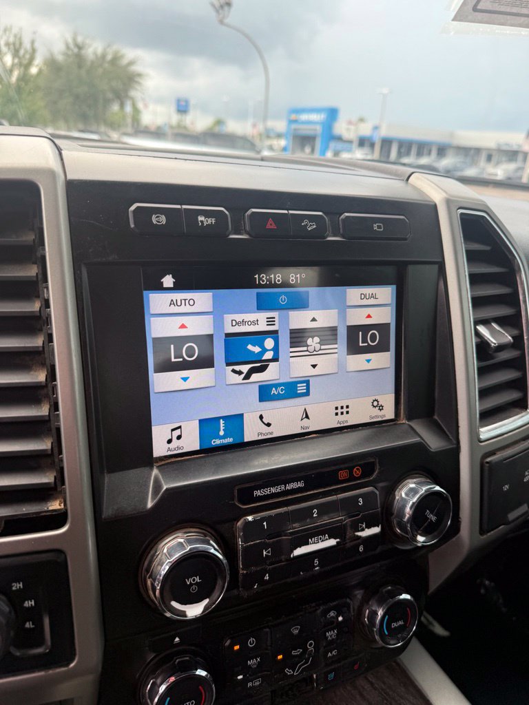 2018 Ford F-250 Super Duty Lariat - Photo 23