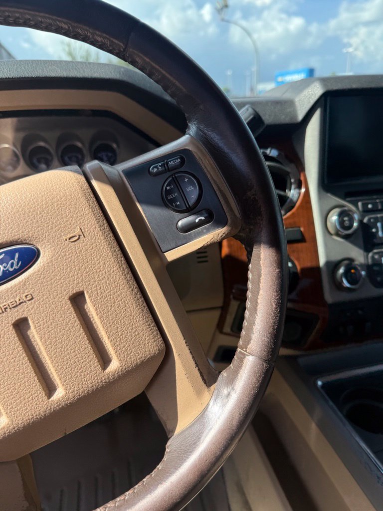 2015 Ford F-350 Super Duty Lariat - Photo 13