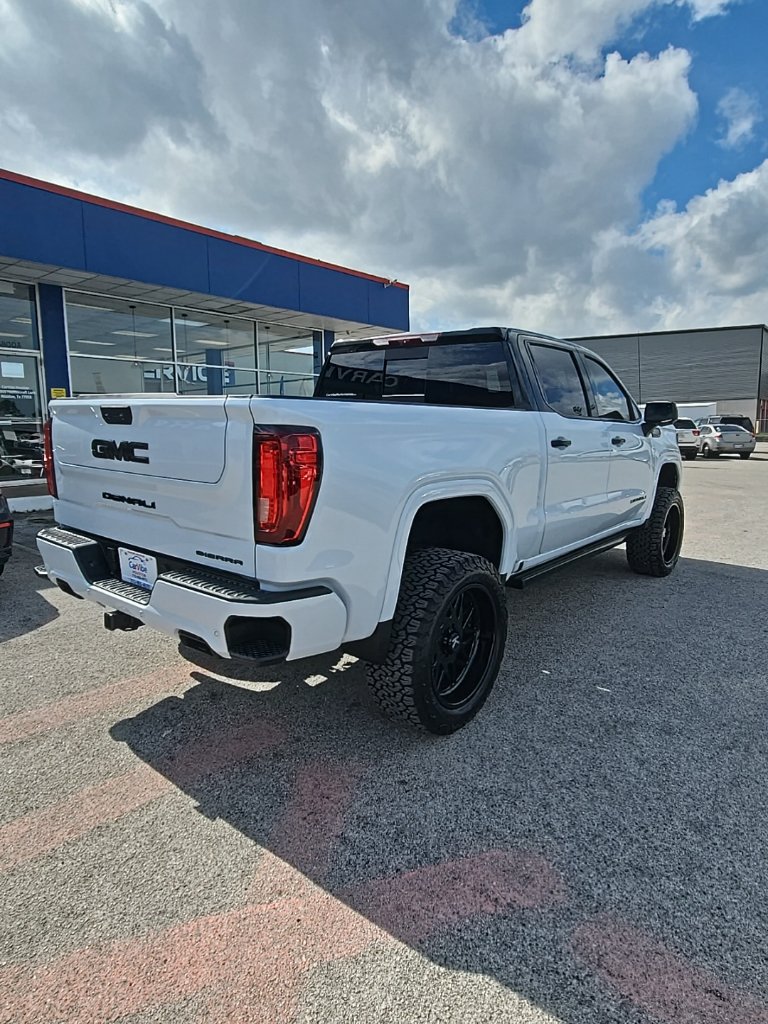2026 GMC Sierra 1500 Denali - Photo 9
