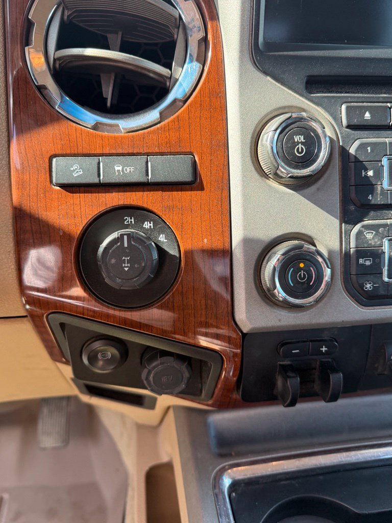 2015 Ford F-350 Super Duty Lariat - Photo 18