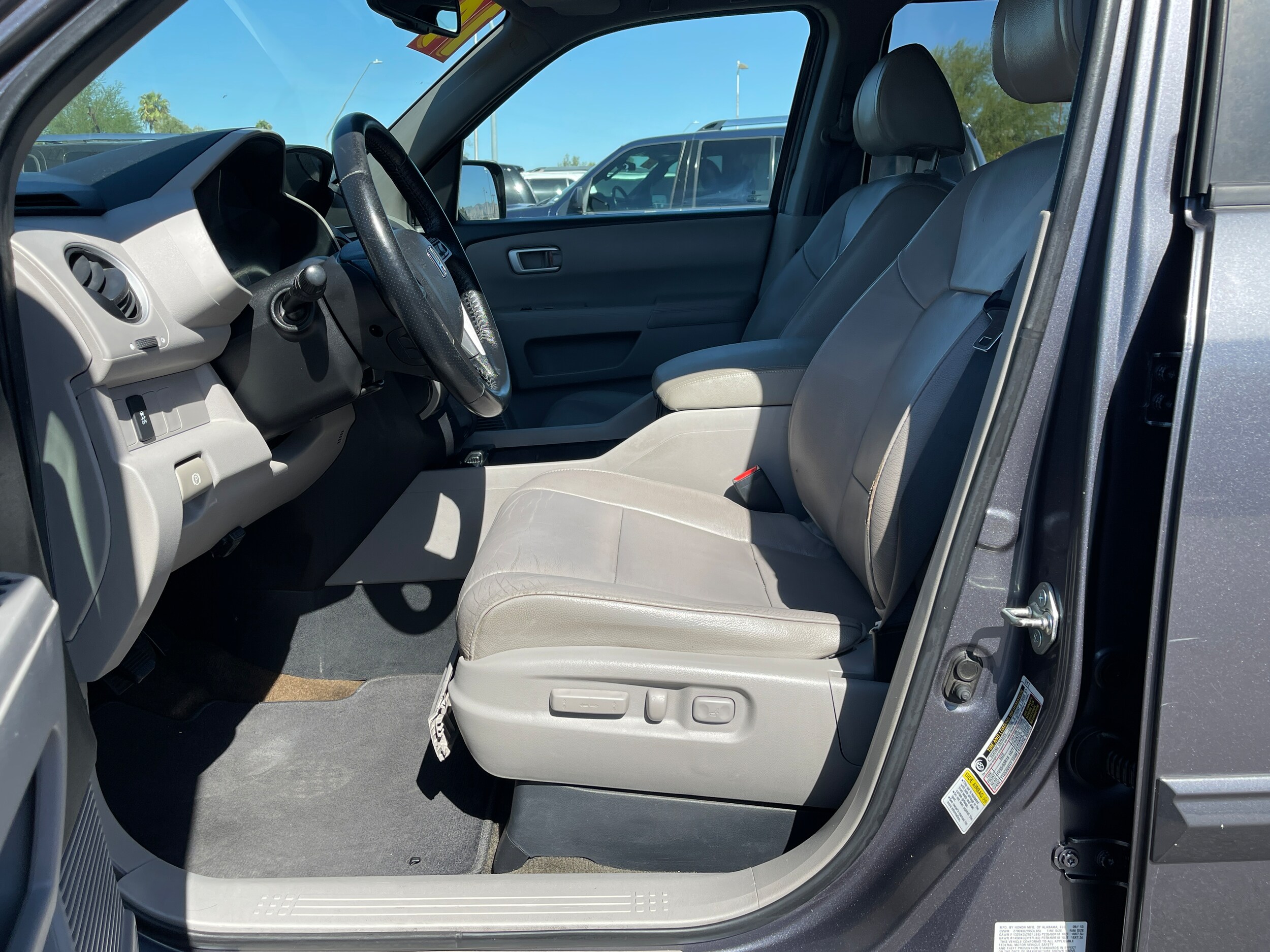 2014 Honda Pilot EX-L - Photo 12