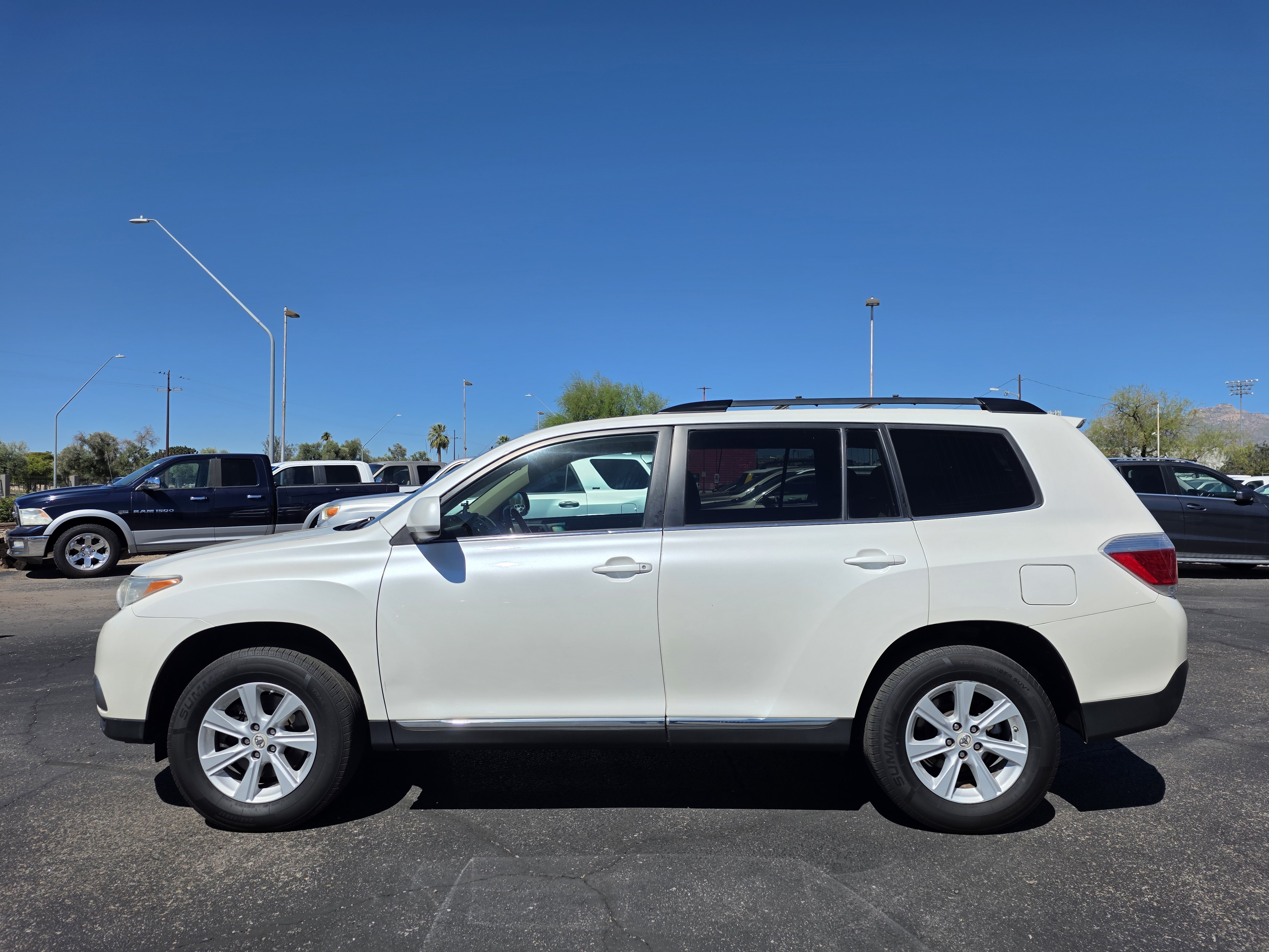 Used 2012 Toyota Highlander SE SUV