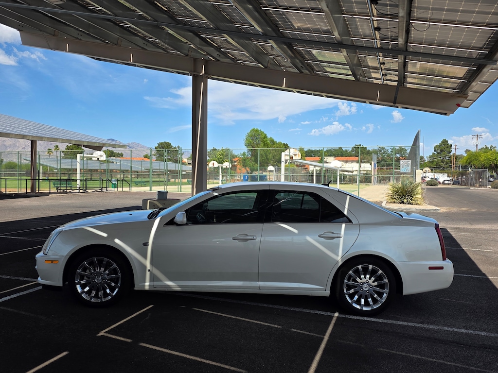 Used 2006 CADILLAC STS V8 Sedan