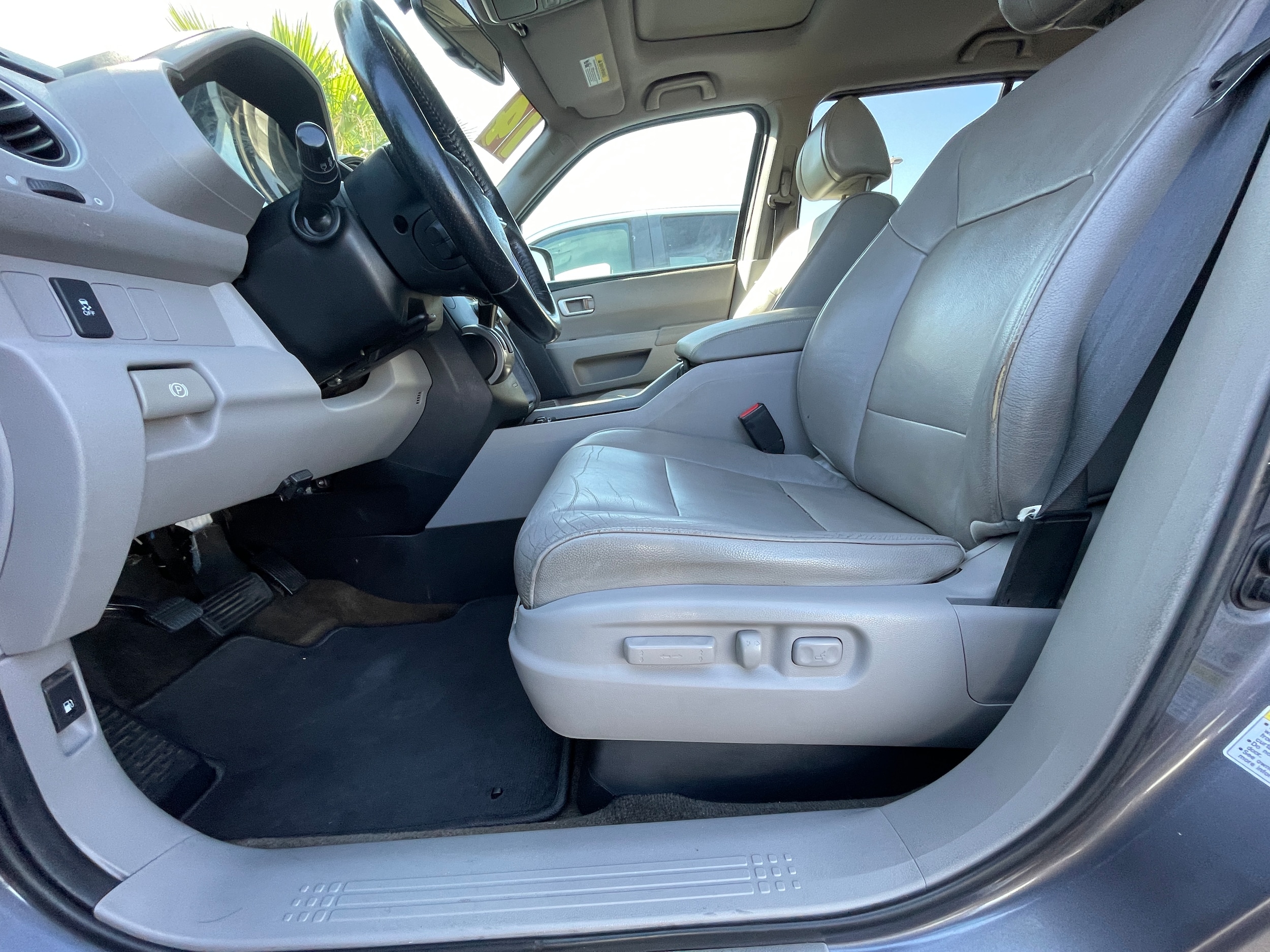 2014 Honda Pilot EX-L - Photo 13