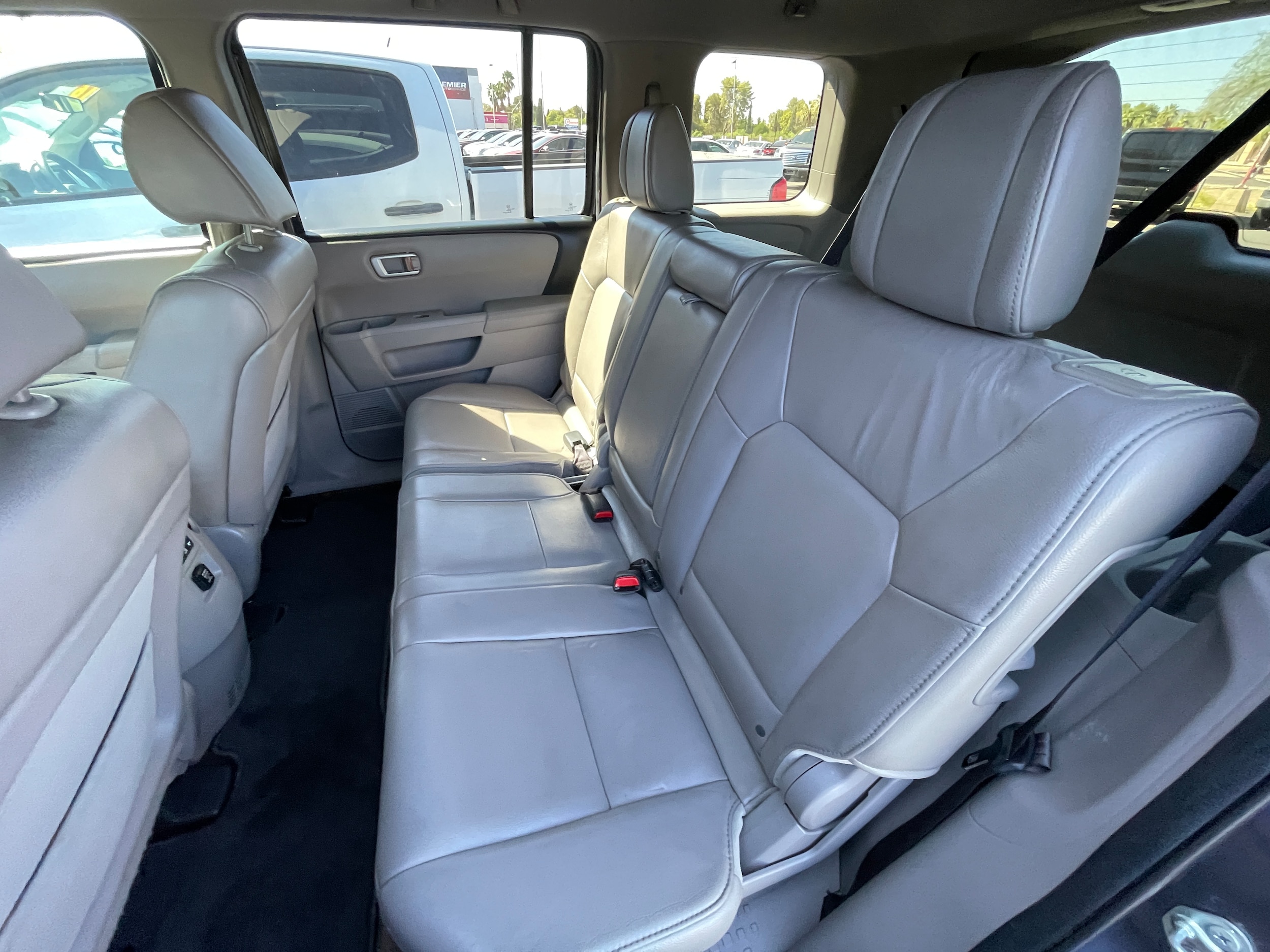 2014 Honda Pilot EX-L - Photo 23