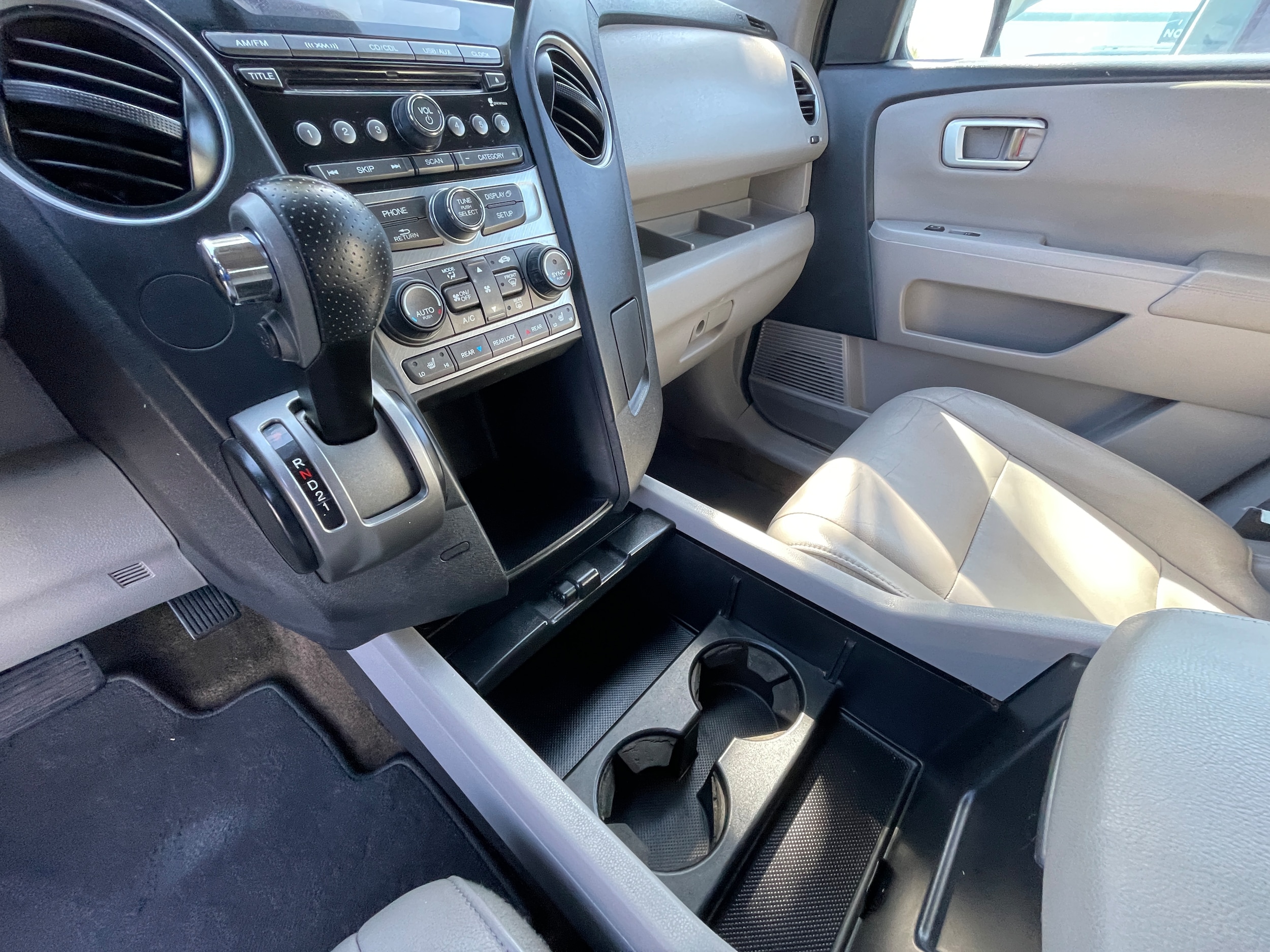 2014 Honda Pilot EX-L - Photo 20