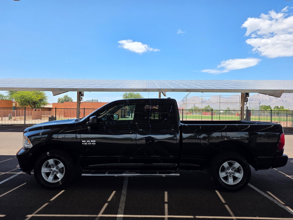 Used 2018 Ram 1500 EXPRESS QUAD CAB 4X2 Truck Quad Cab