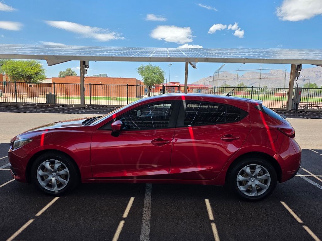 Used 2014 Mazda Mazda3 i Sport Hatchback