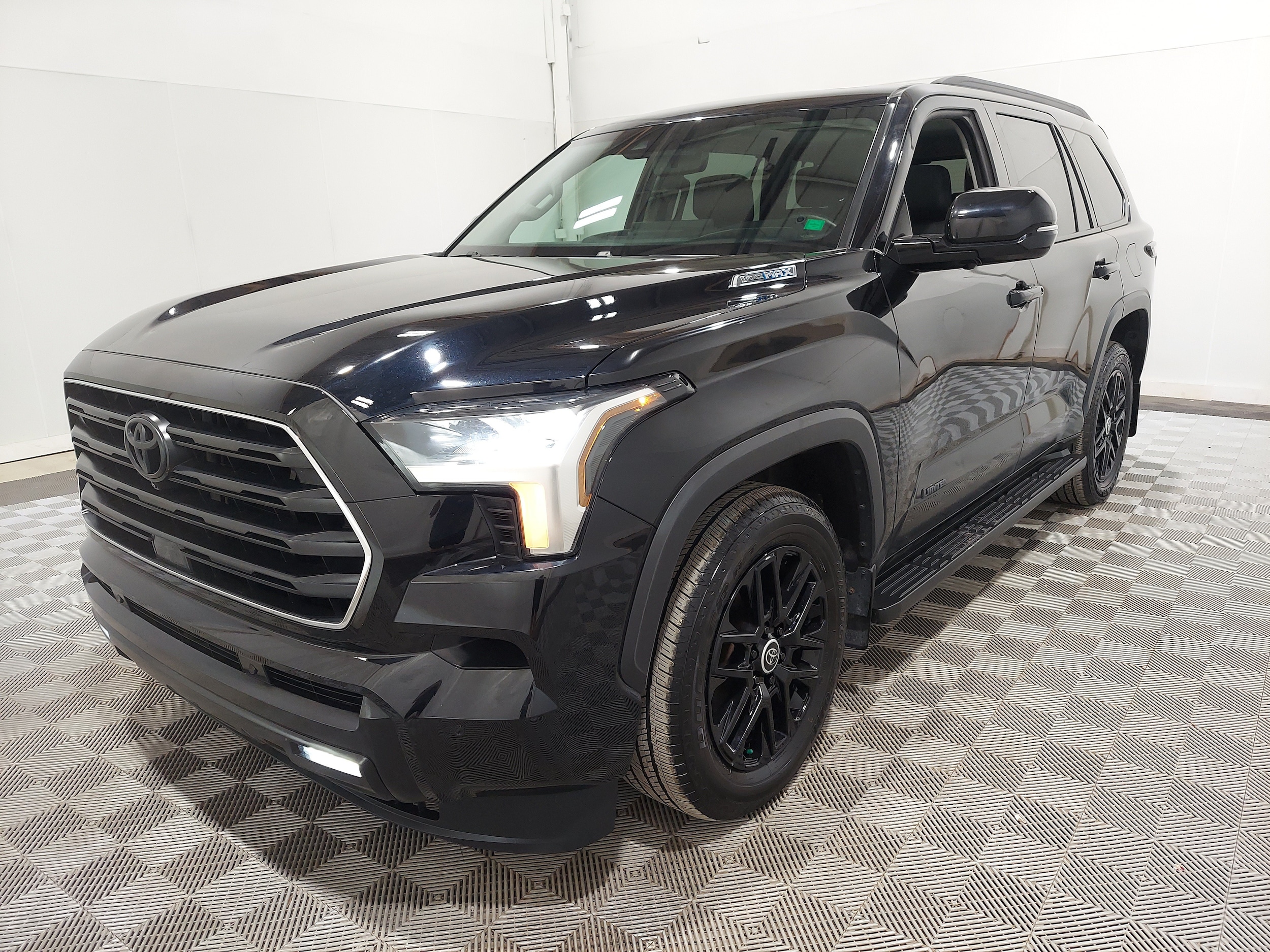 2024 Toyota Sequoia Platinum