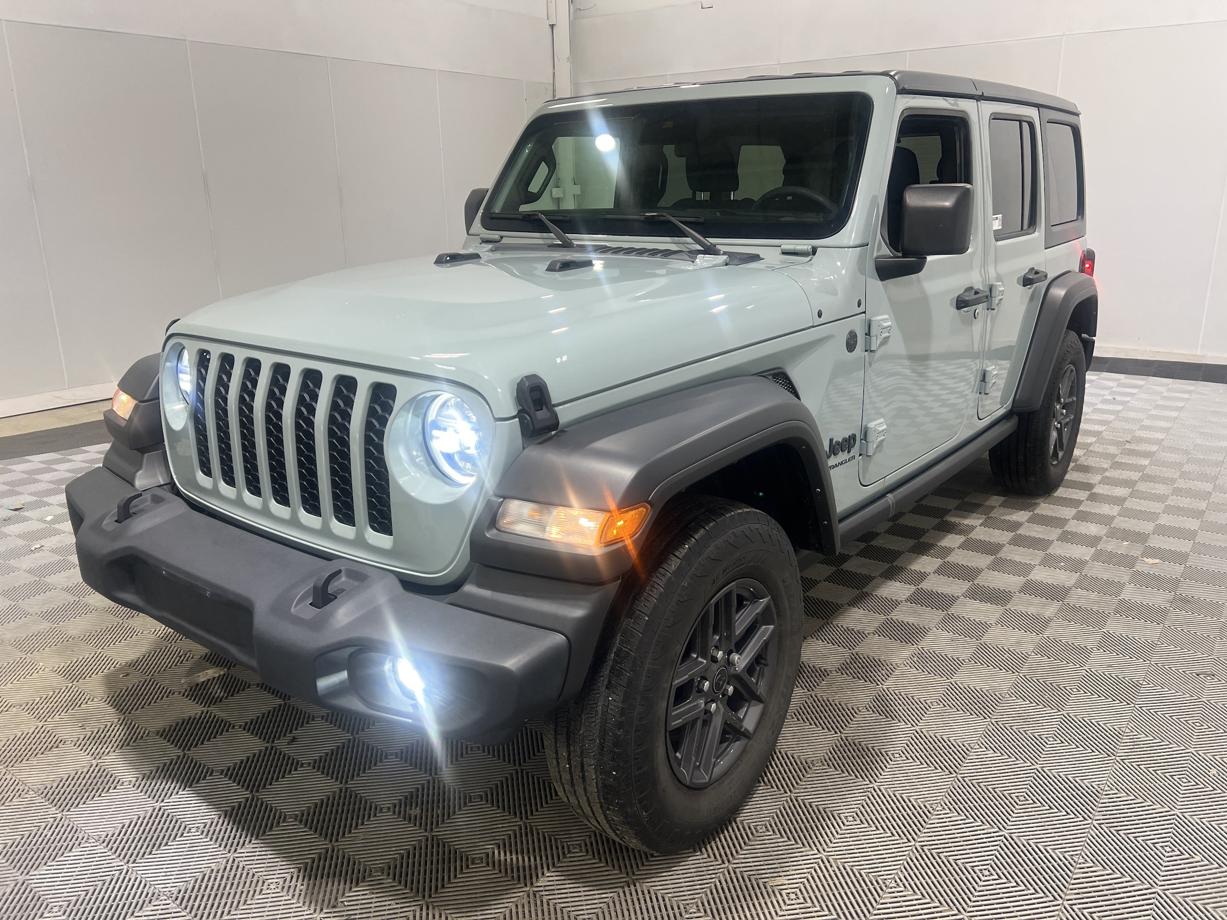 2024 Jeep Wrangler 4-Door