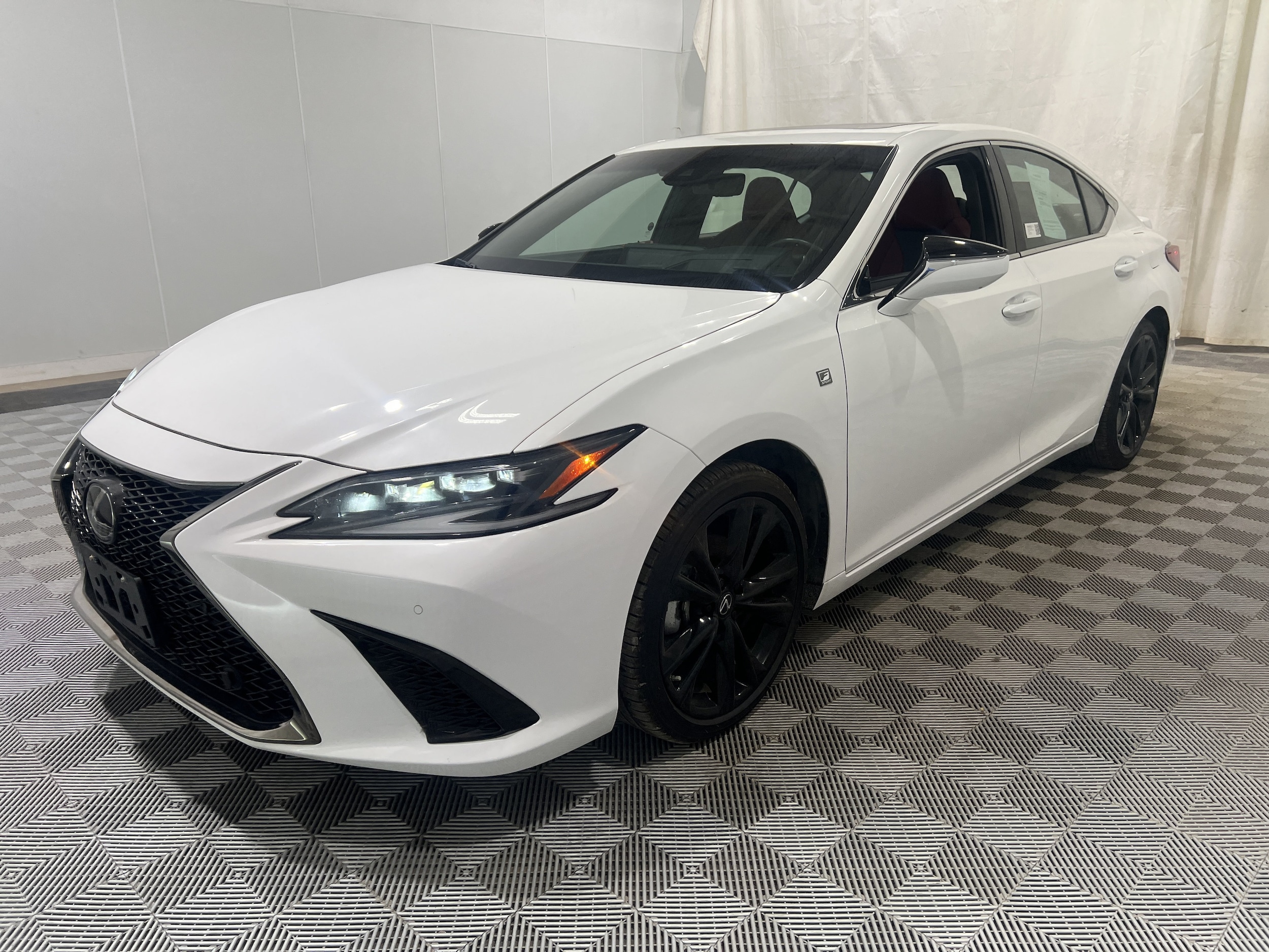 2024 Lexus ES 300h Premium
