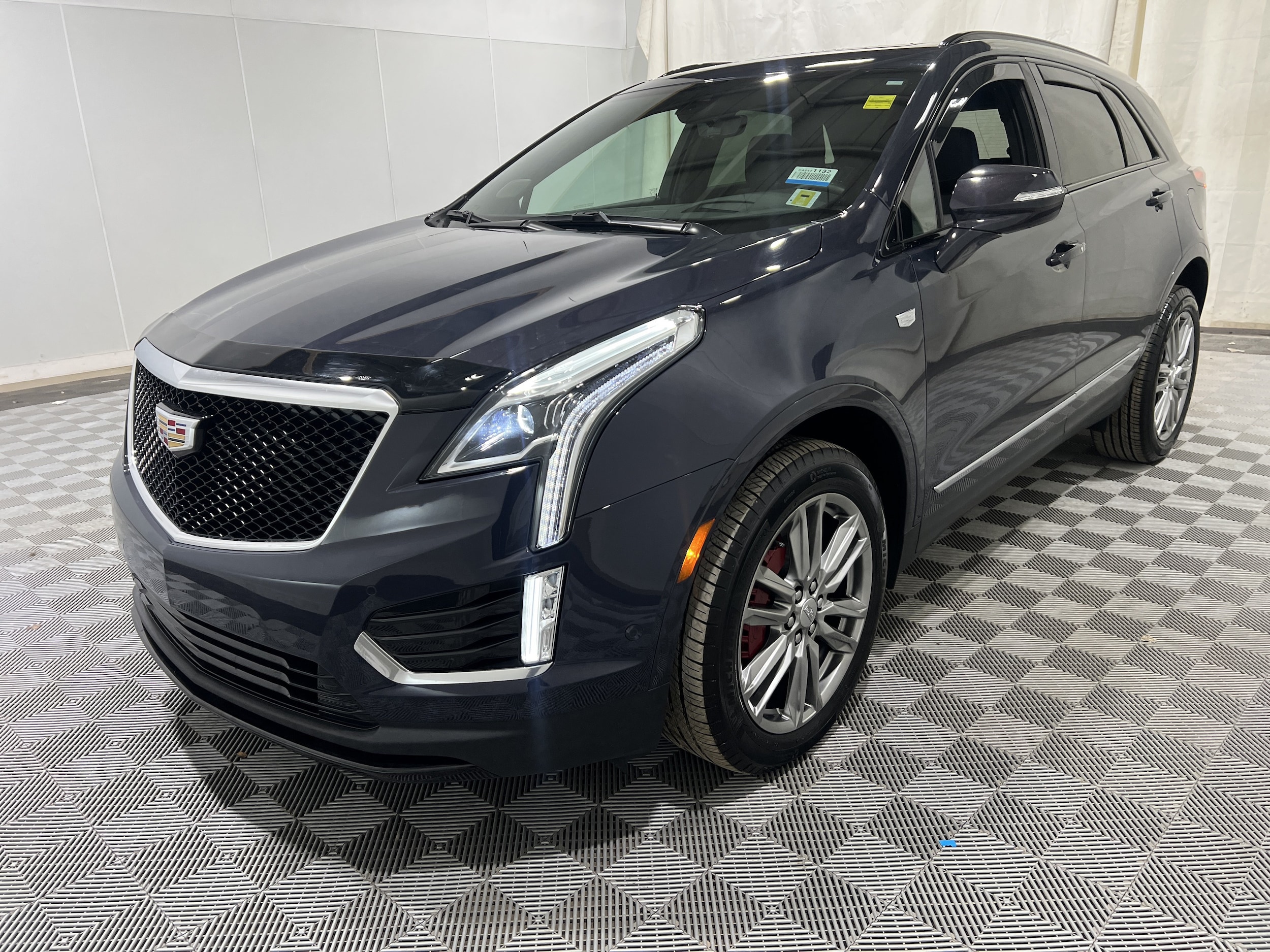2025 Cadillac XT5 Sport