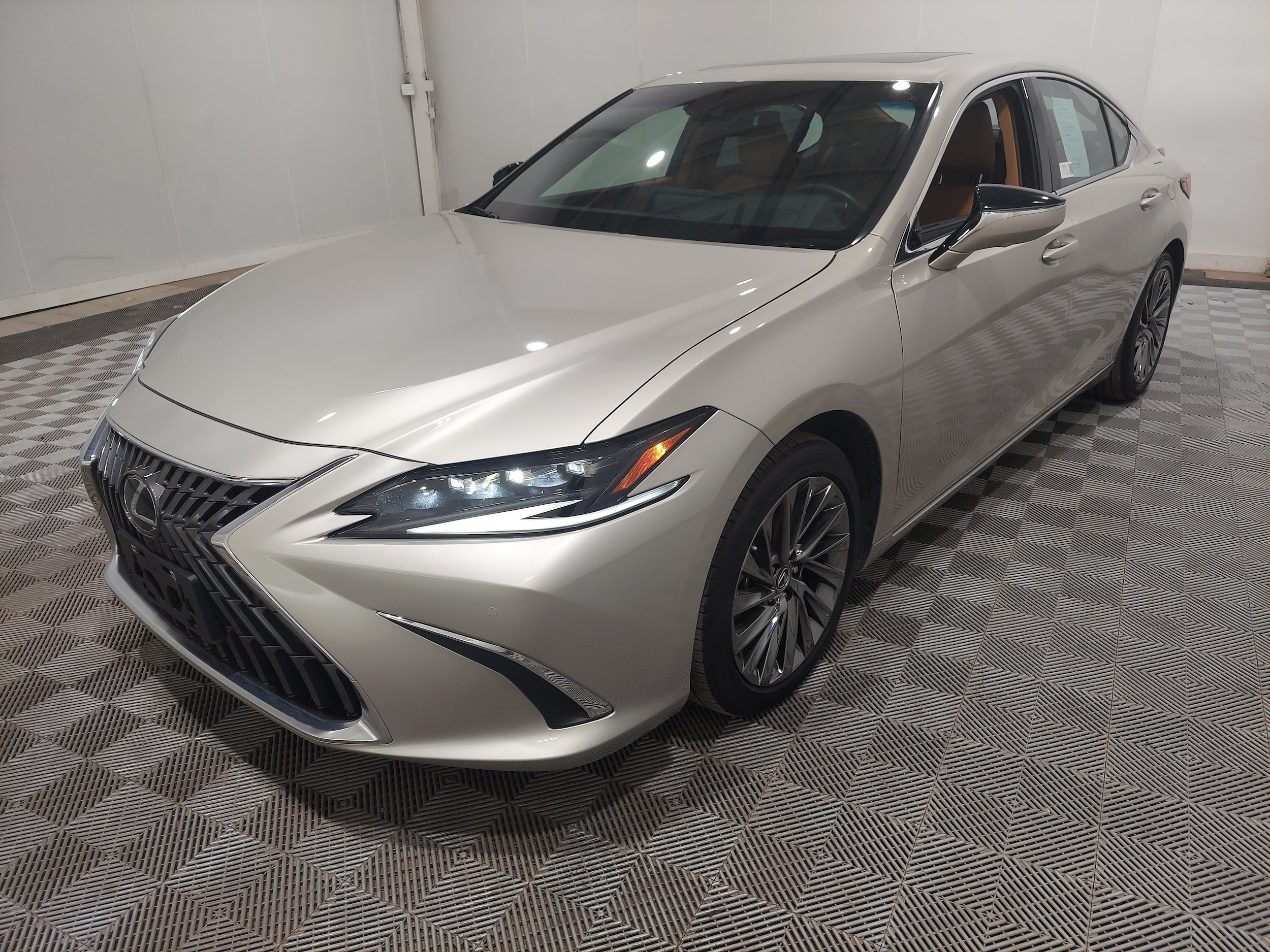 2024 Lexus ES 300h
