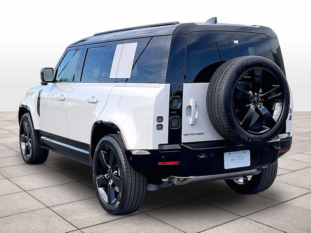 New 2026 Land Rover Defender 110 X-Dynamic SE SUV
