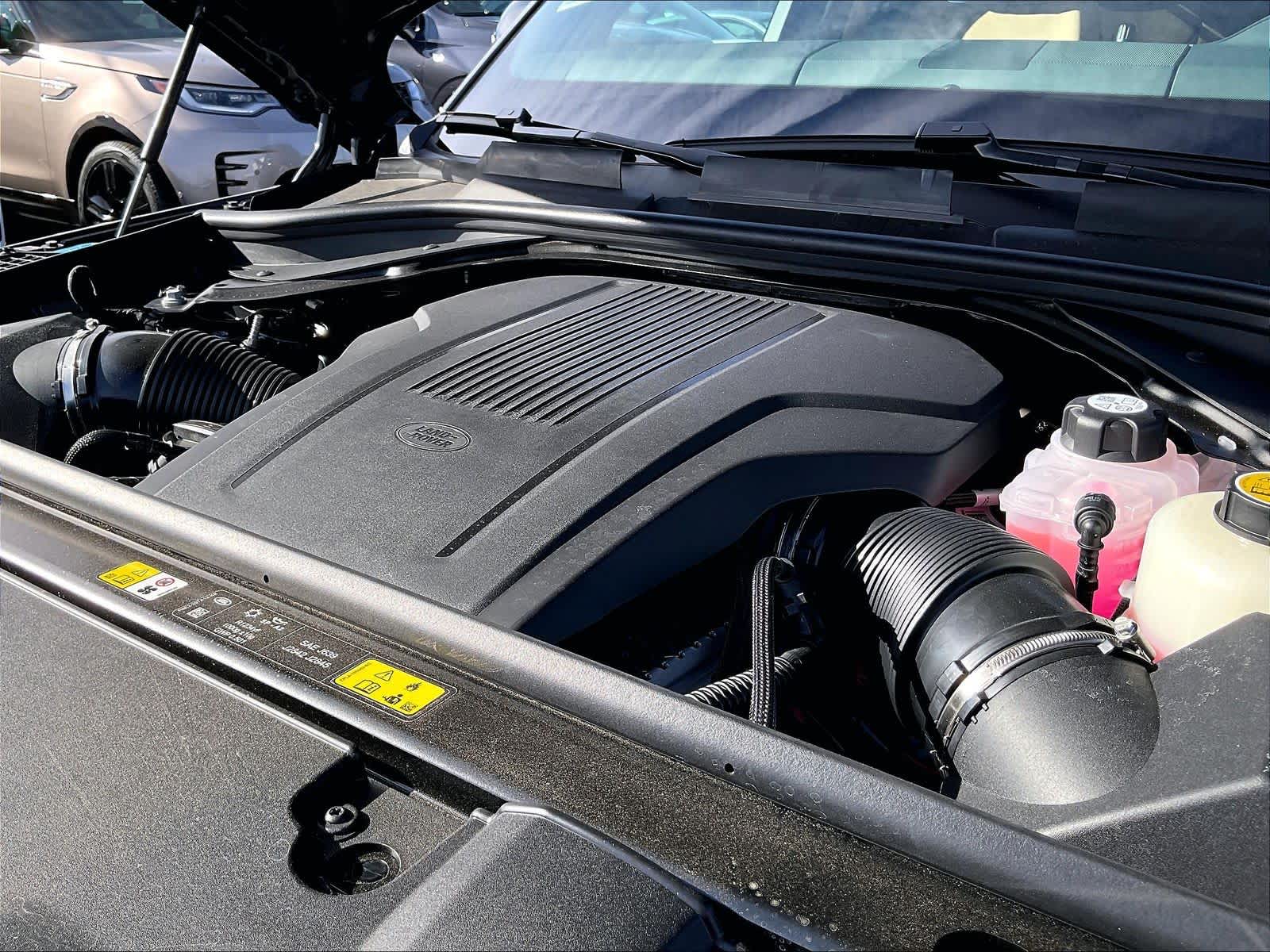 2025 Land Rover Range Rover SE - Photo 32