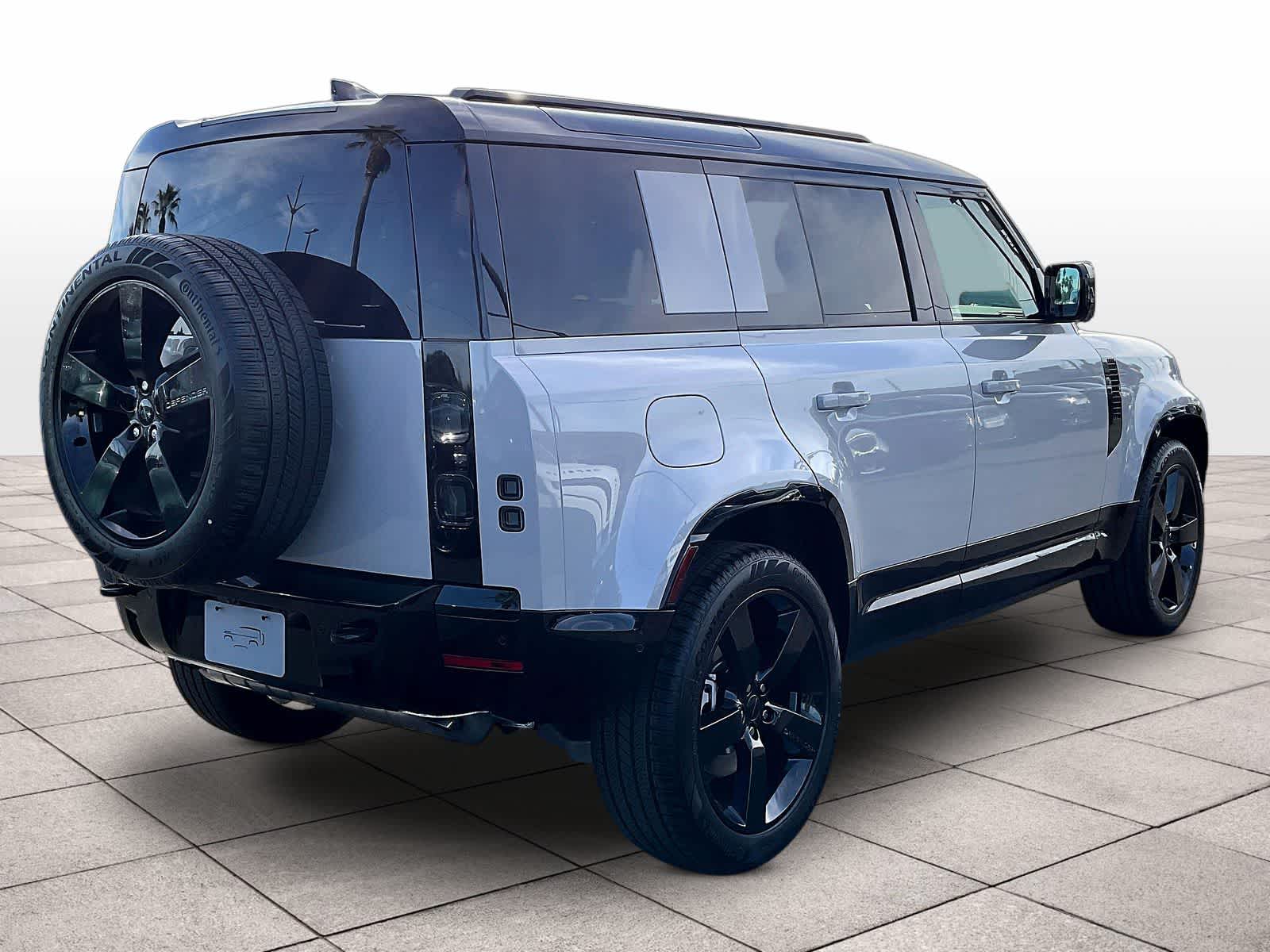 New 2026 Land Rover Defender 110 X-Dynamic SE SUV
