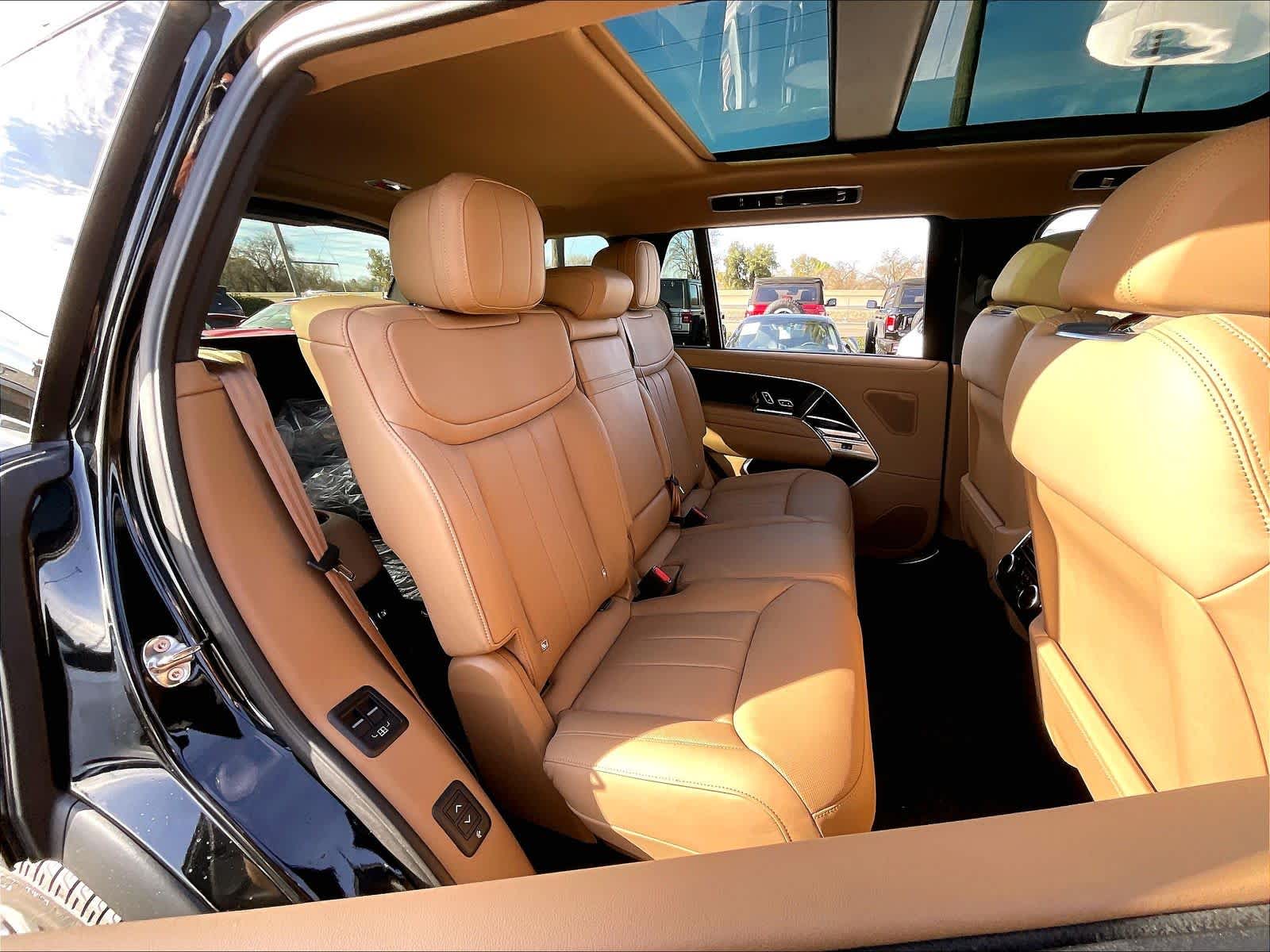 2025 Land Rover Range Rover SE - Photo 27