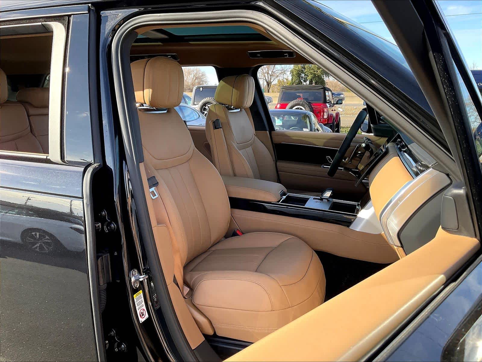 2025 Land Rover Range Rover SE - Photo 31