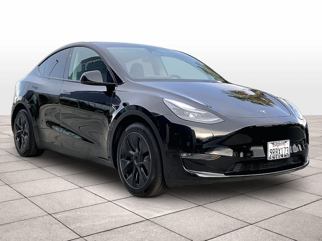 Used 2025 Tesla Model Y Long Range AWD
