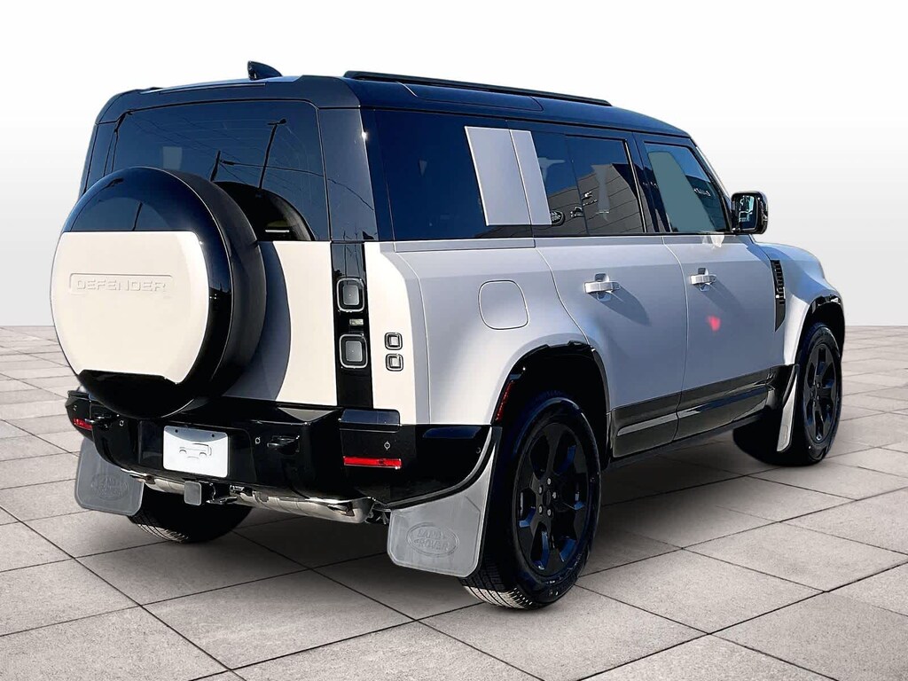 New 2026 Land Rover Defender 110 X-Dynamic SE SUV