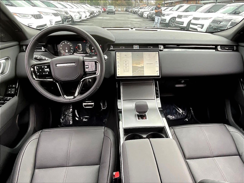New 2025 Land Rover Range Rover Velar Dynamic SE SUV