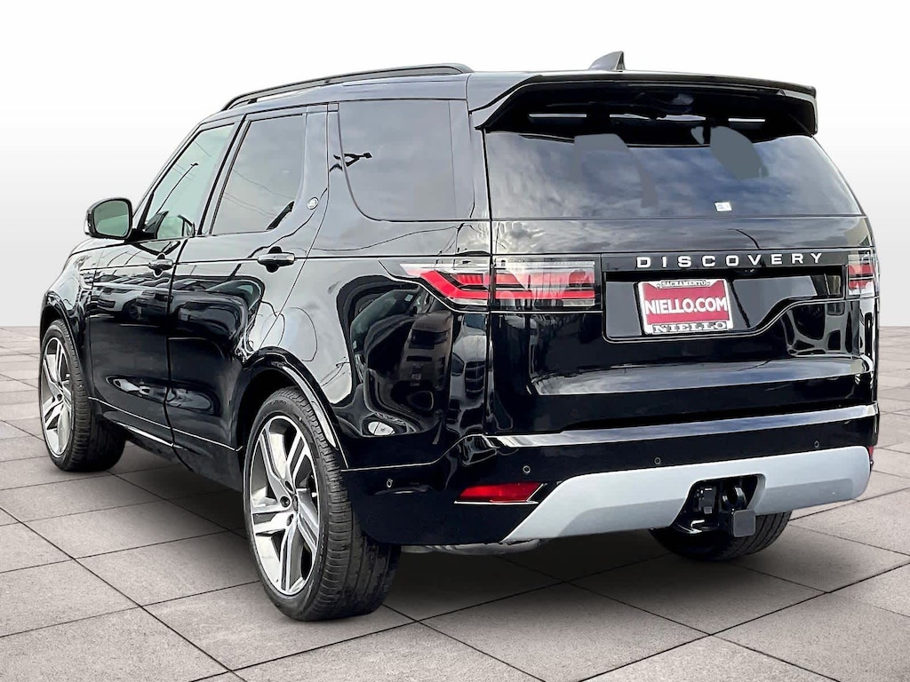 New 2025 Land Rover Discovery Metropolitan Edition SUV