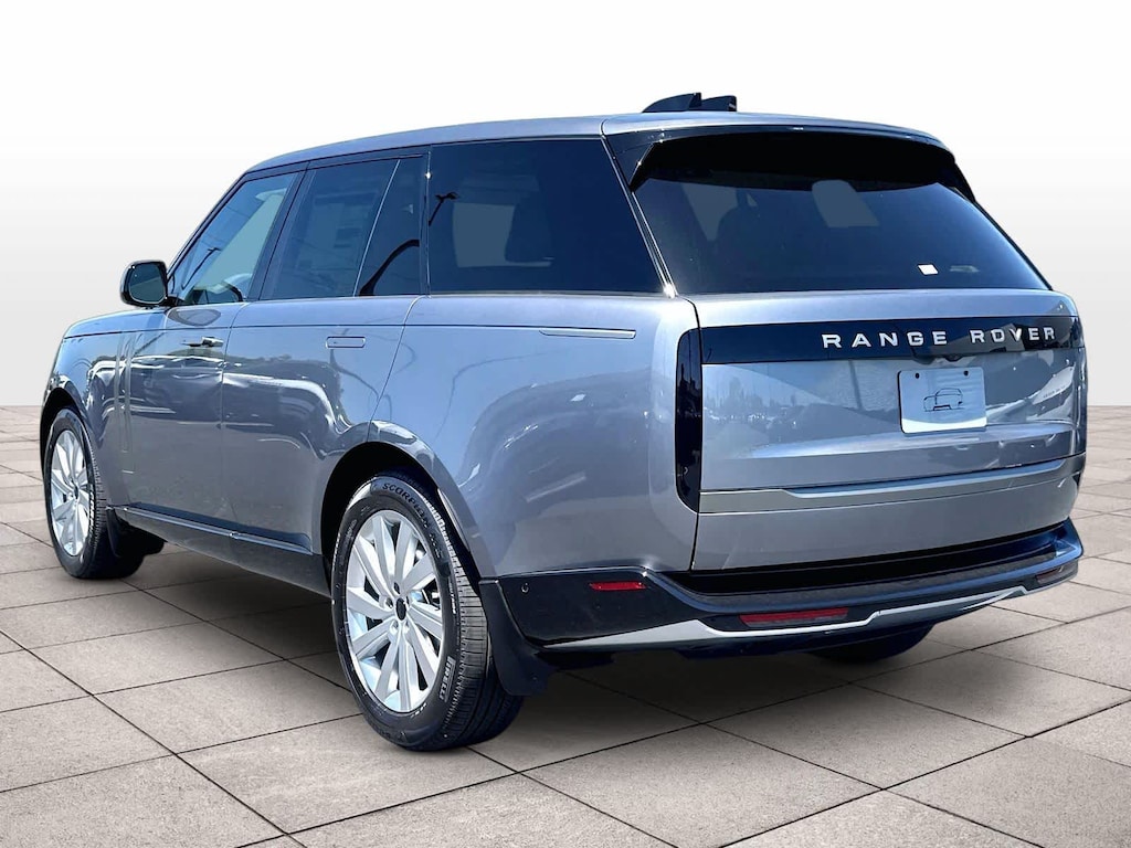 New 2026 Land Rover Range Rover SE SUV